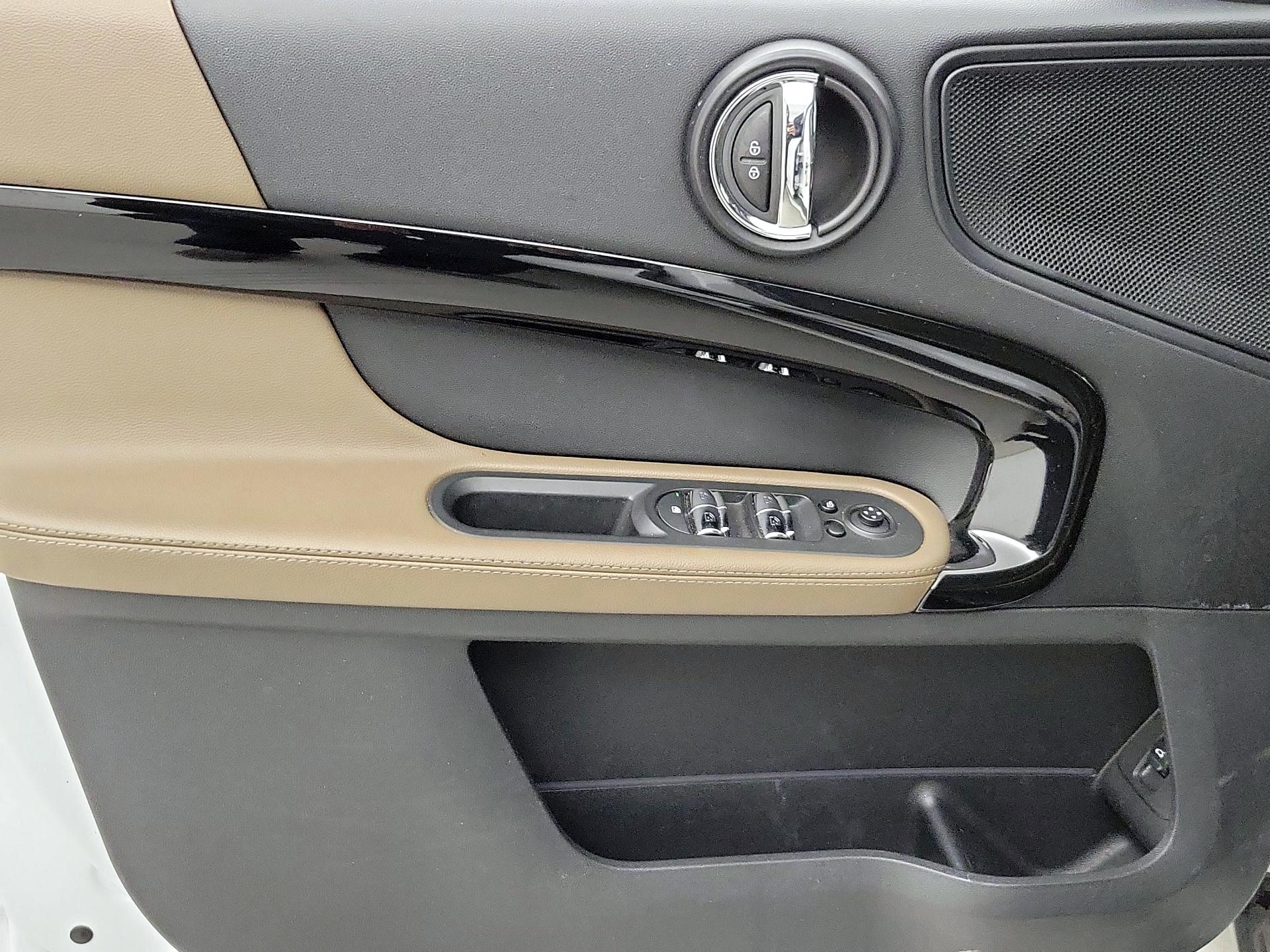 Thumbnail: 2017 MINI Cooper Countryman - 12