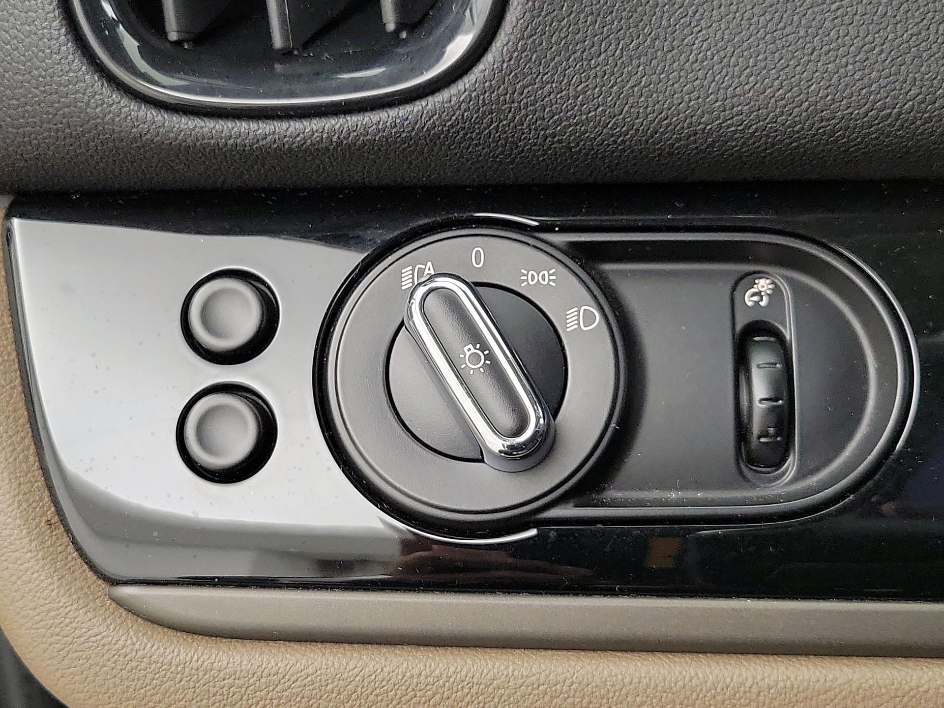 Thumbnail: 2017 MINI Cooper Countryman - 13