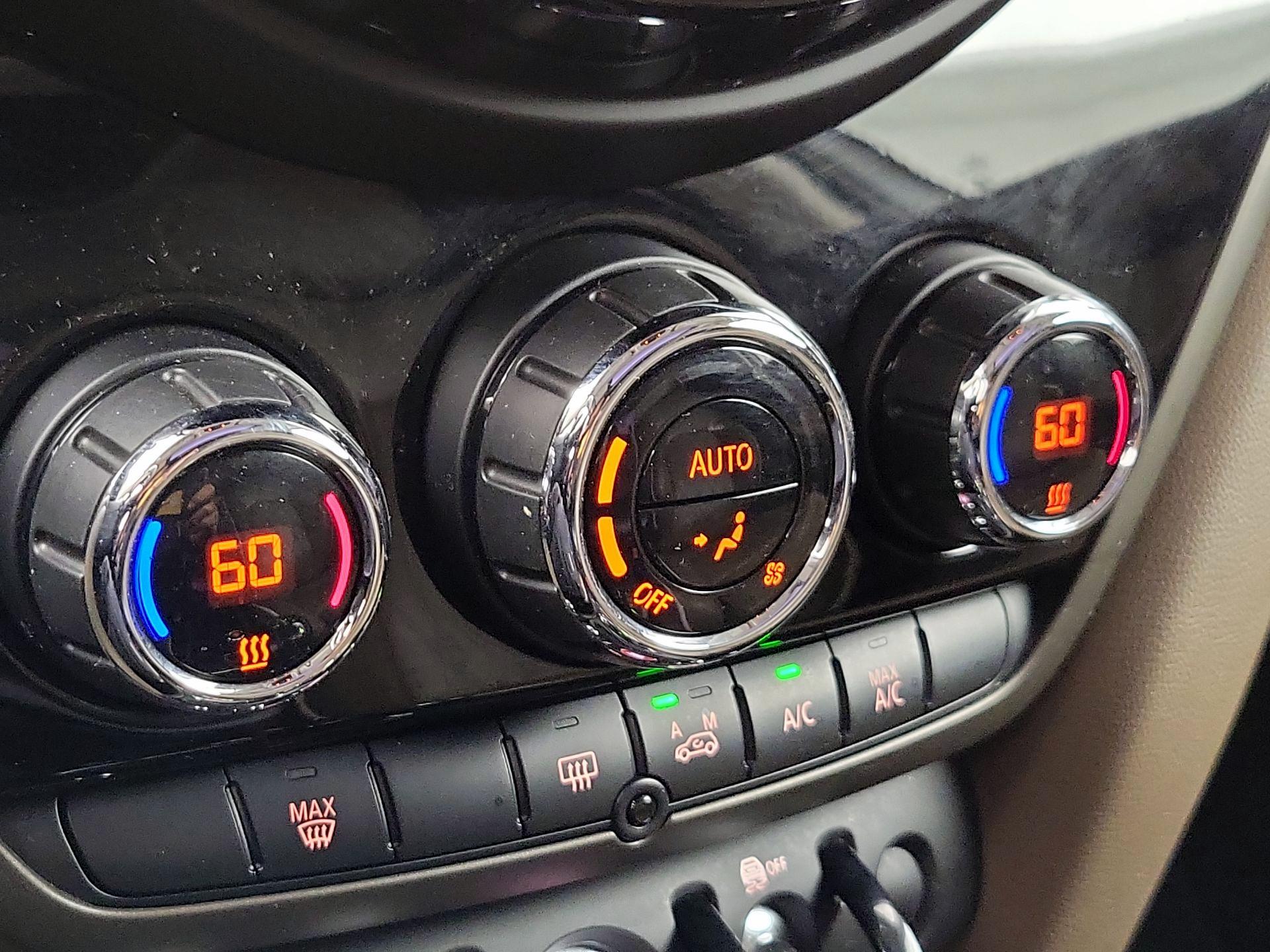 Thumbnail: 2017 MINI Cooper Countryman - 16