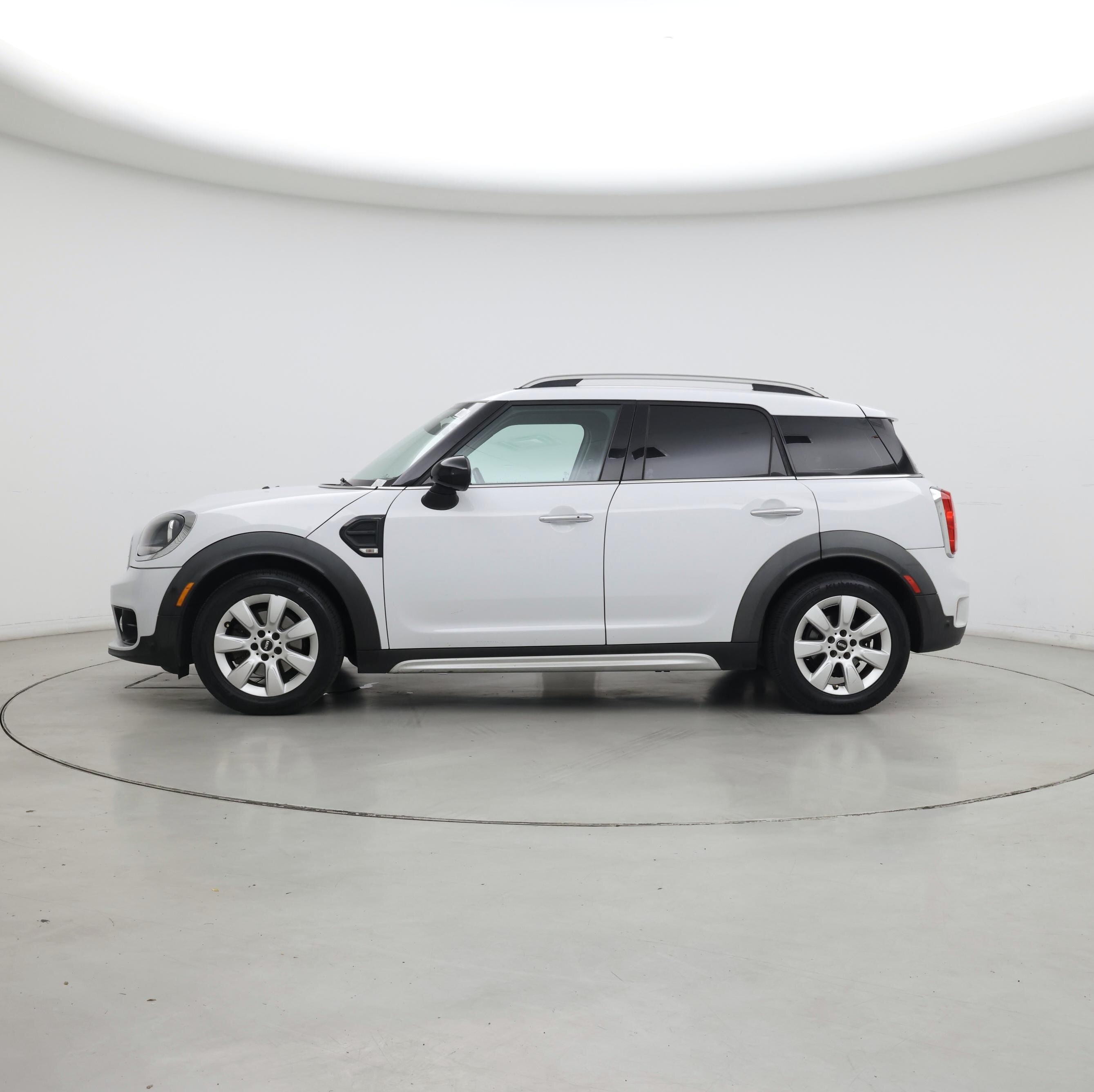 Thumbnail: 2017 MINI Cooper Countryman - 3