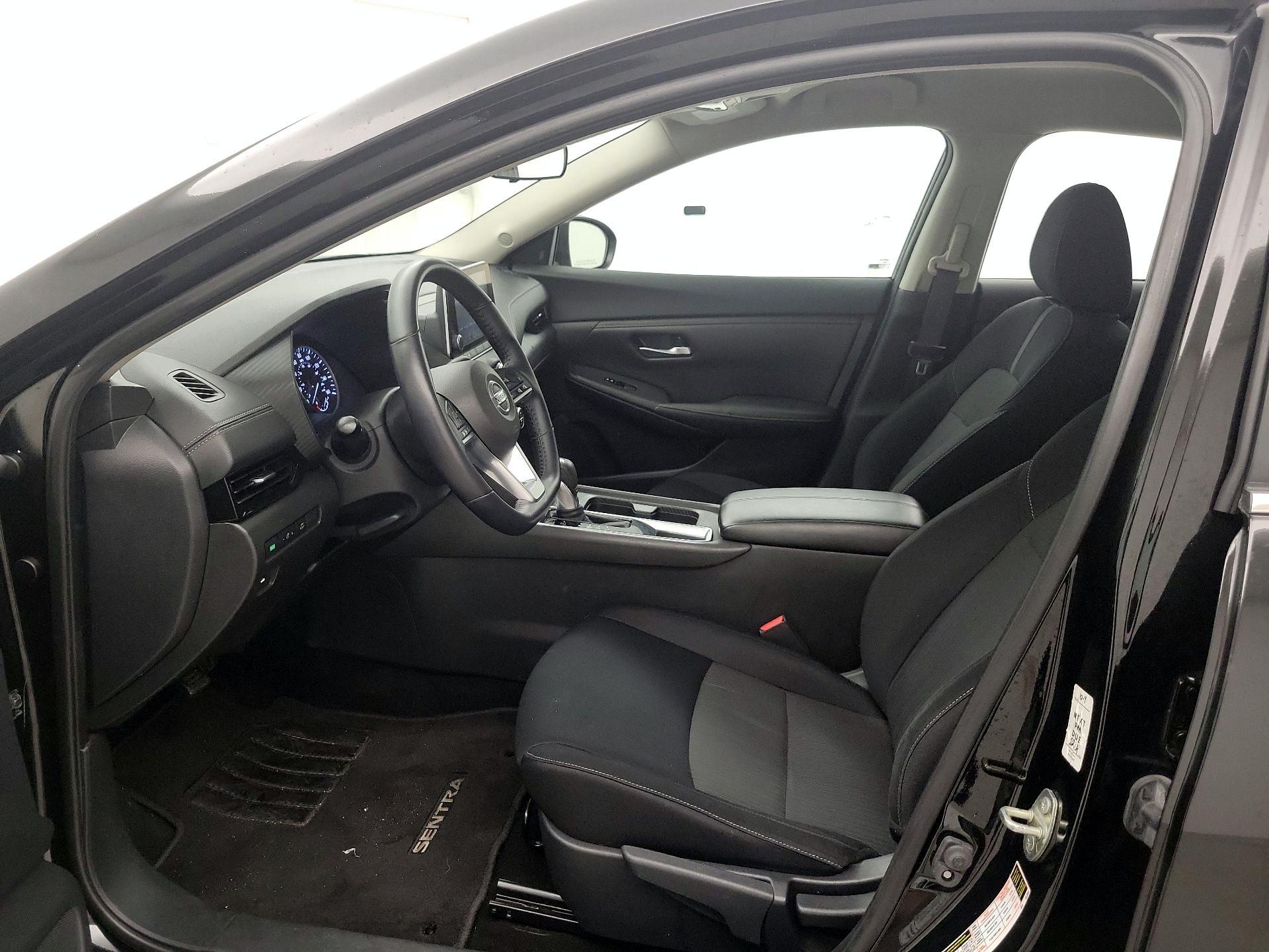 Thumbnail: 2021 Nissan Sentra - 11
