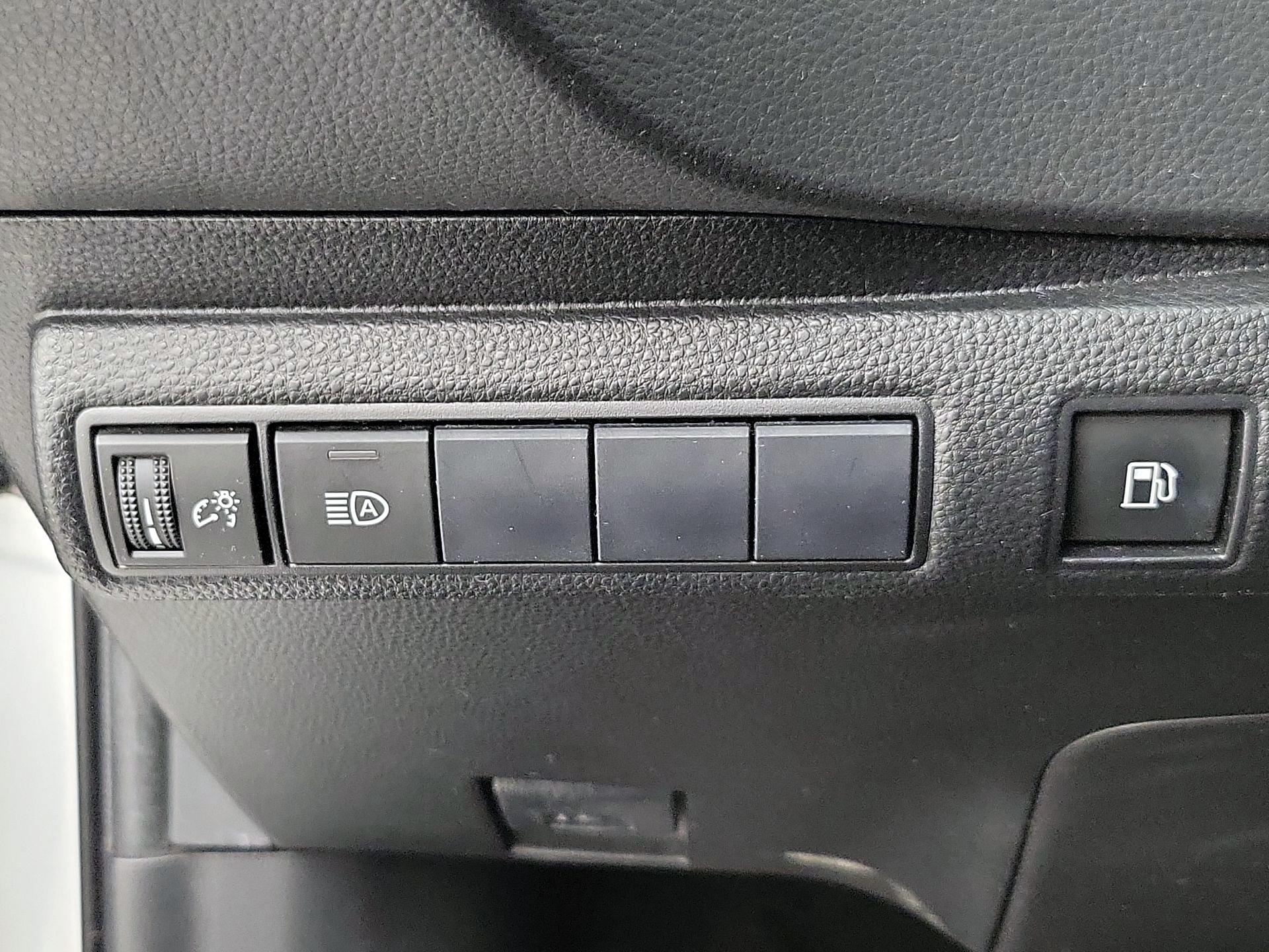 Thumbnail: 2020 Toyota Corolla - 13