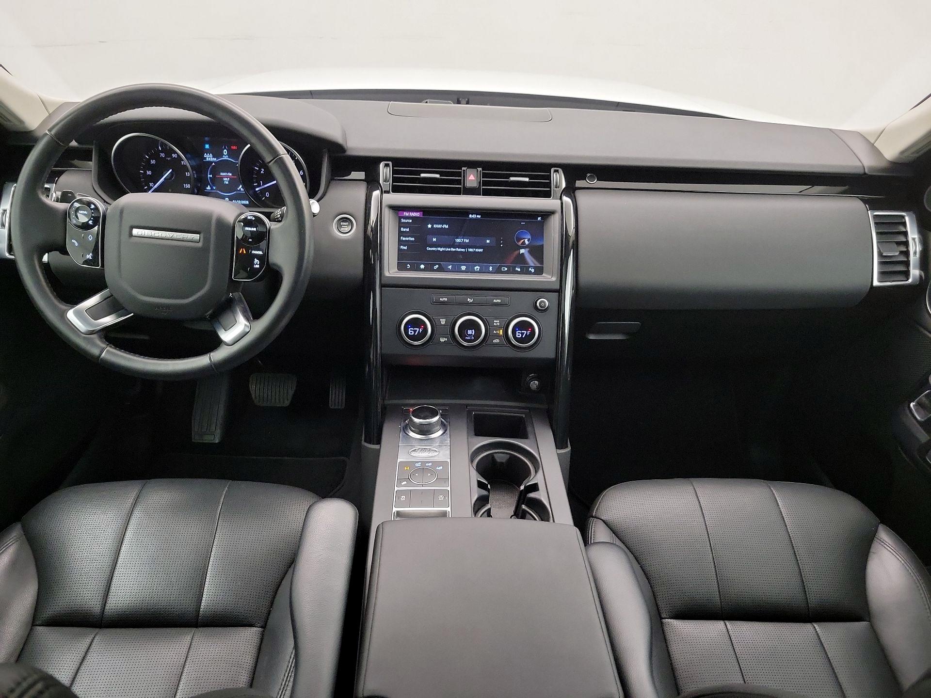 Thumbnail: 2019 Land Rover Discovery - 9