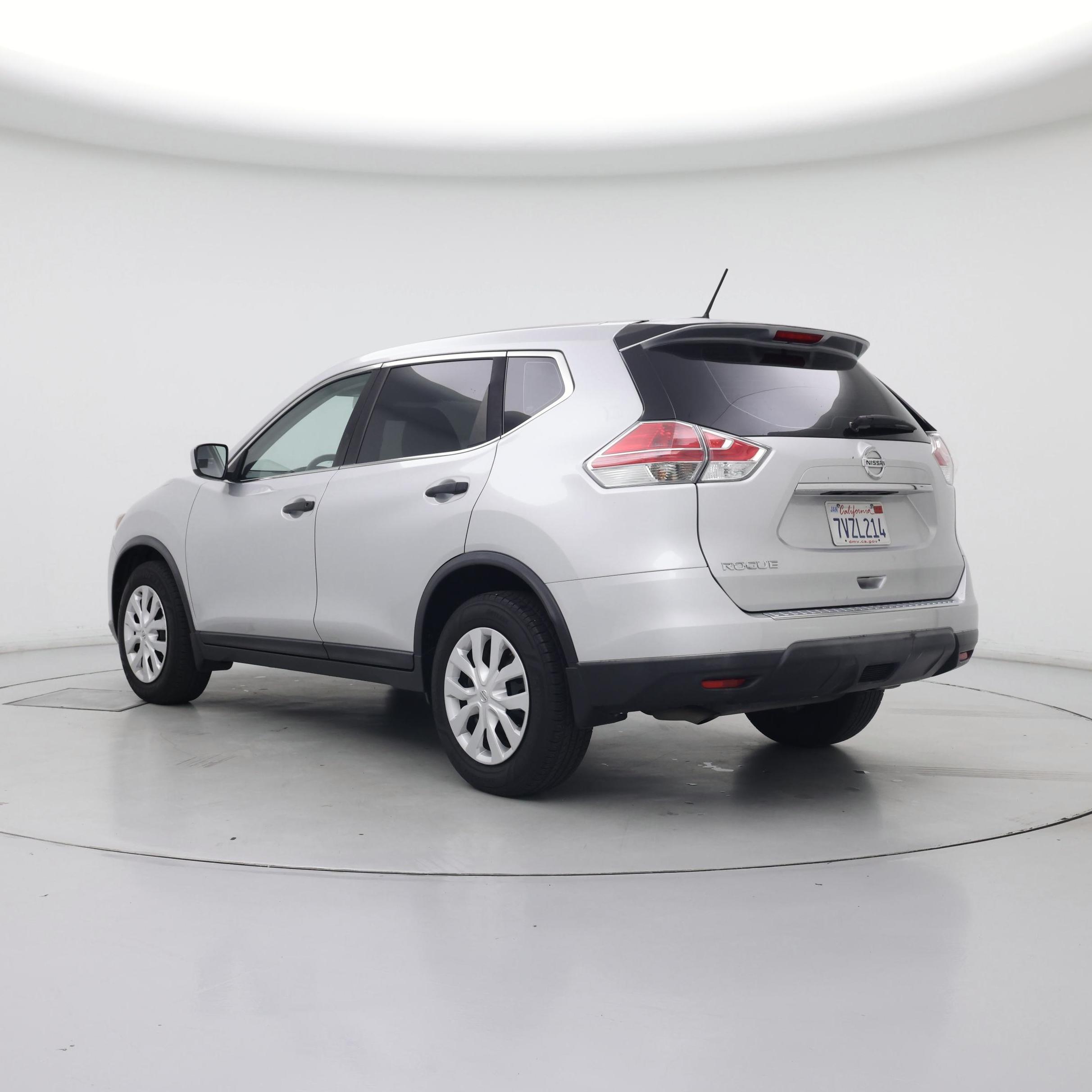 Thumbnail: 2016 Nissan Rogue - 2