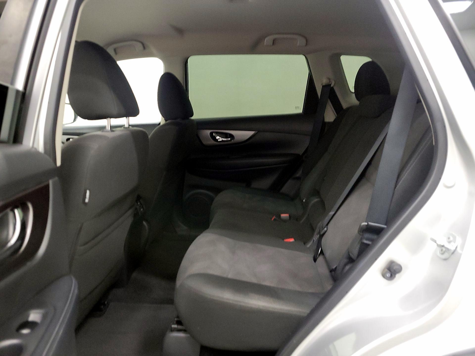 Thumbnail: 2016 Nissan Rogue - 19