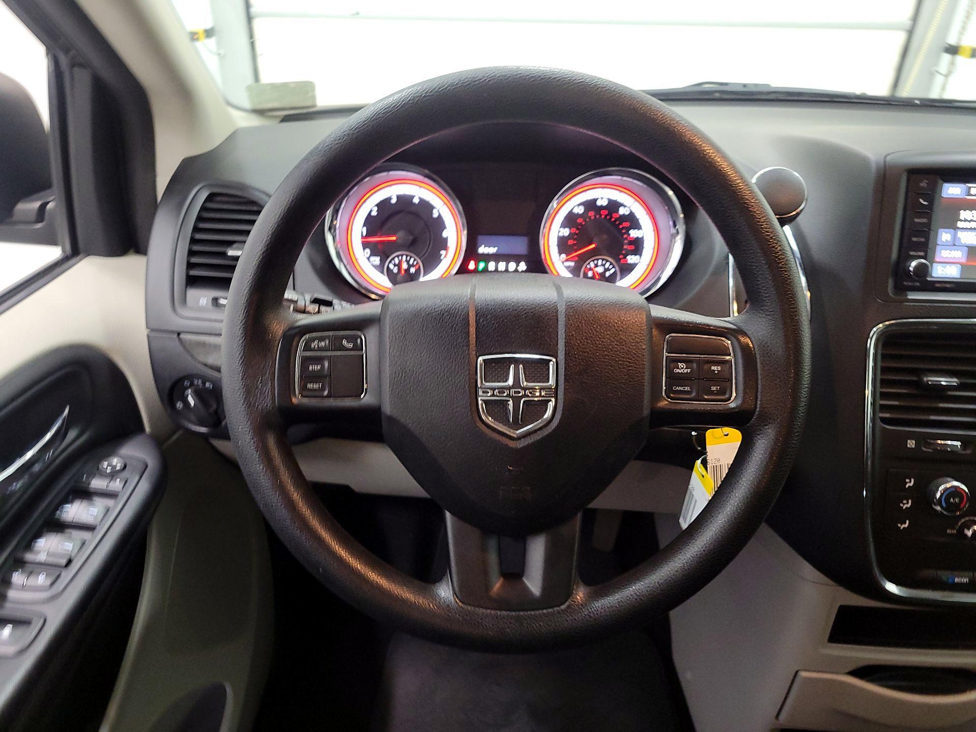 Thumbnail: 2018 Dodge Grand Caravan - 10