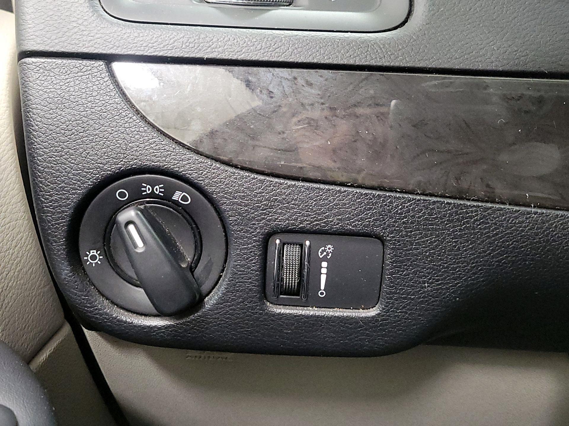 Thumbnail: 2018 Dodge Grand Caravan - 13