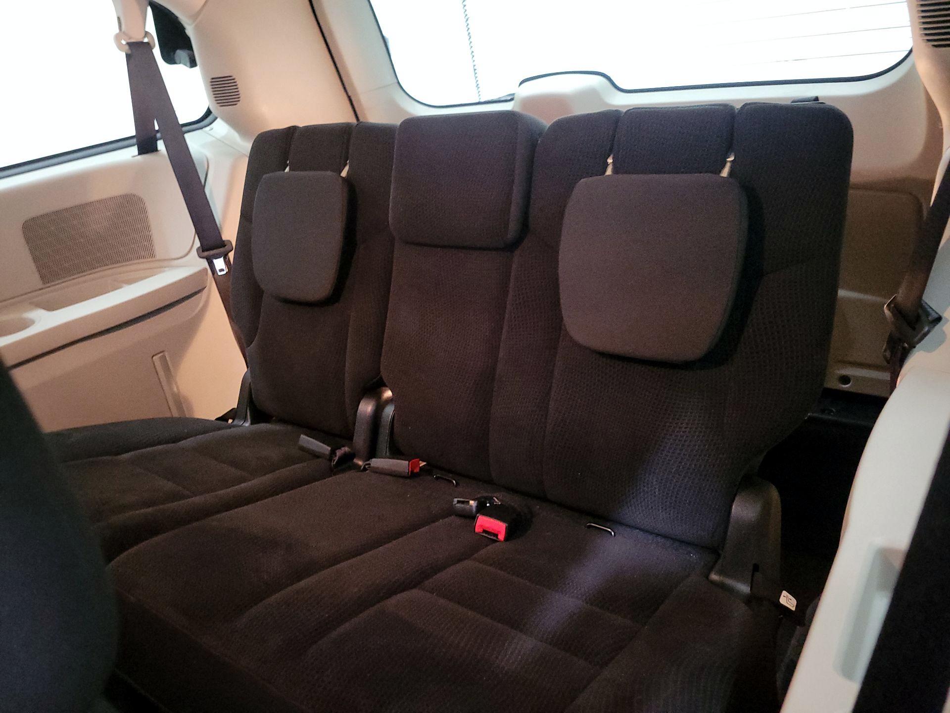 Thumbnail: 2018 Dodge Grand Caravan - 19