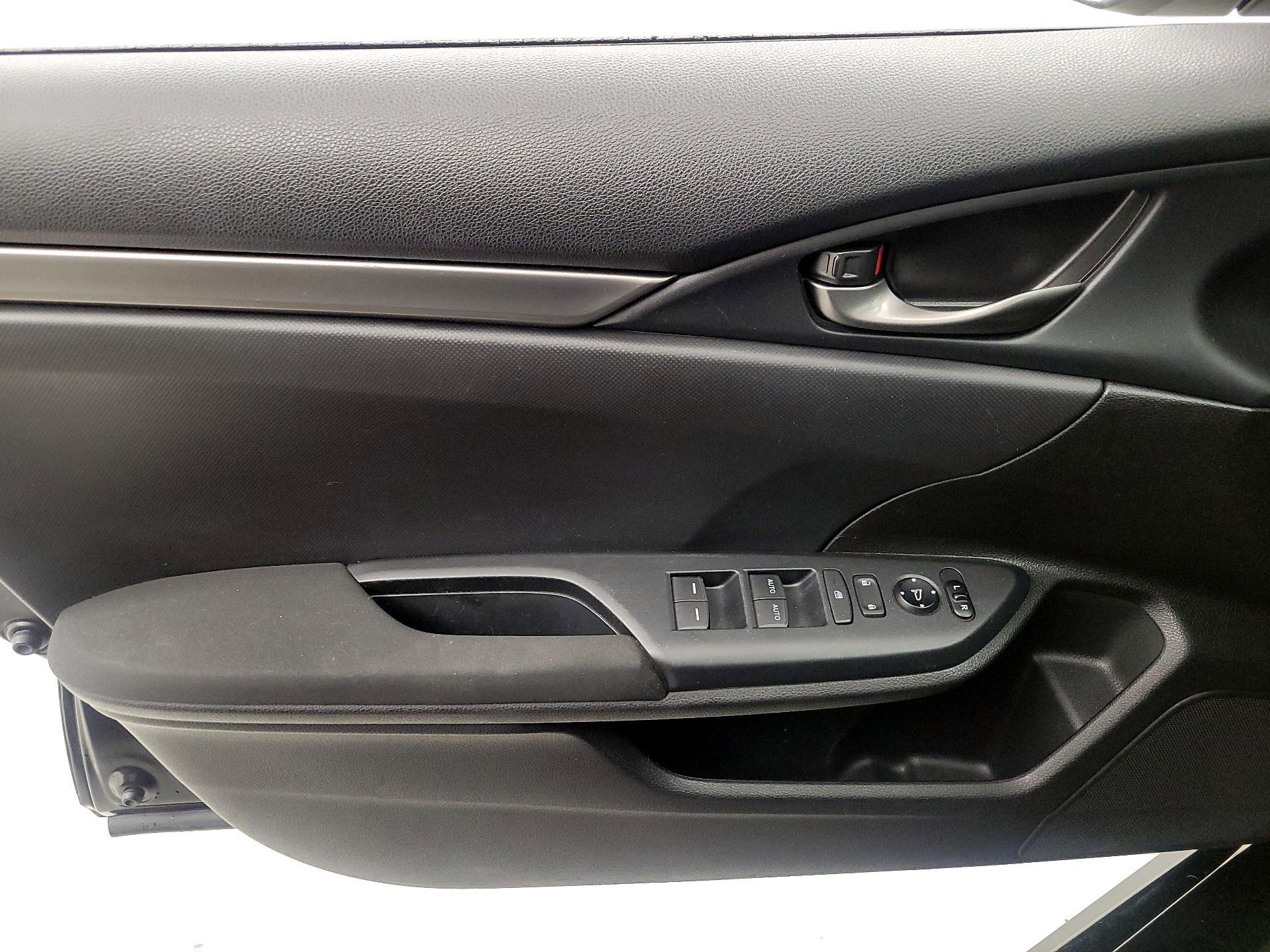 Thumbnail: 2019 Honda Civic - 12