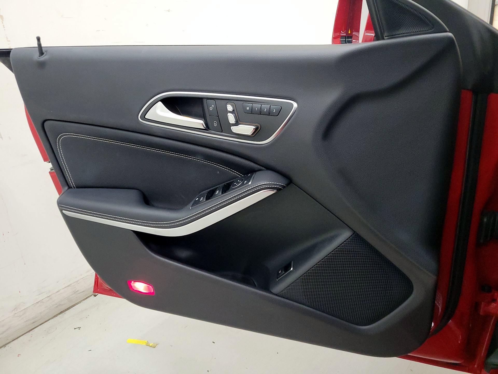 Thumbnail: 2019 Mercedes-Benz CLA - 12