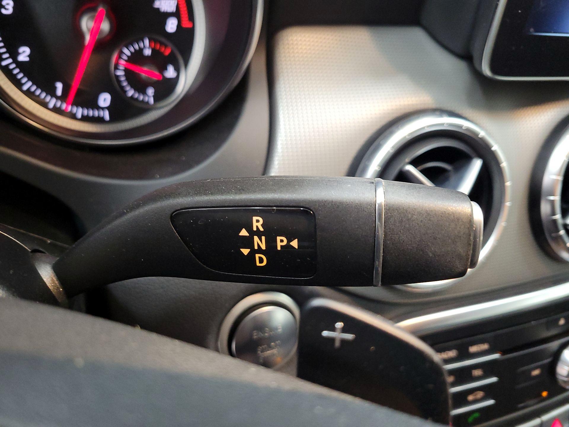 Thumbnail: 2019 Mercedes-Benz CLA - 17