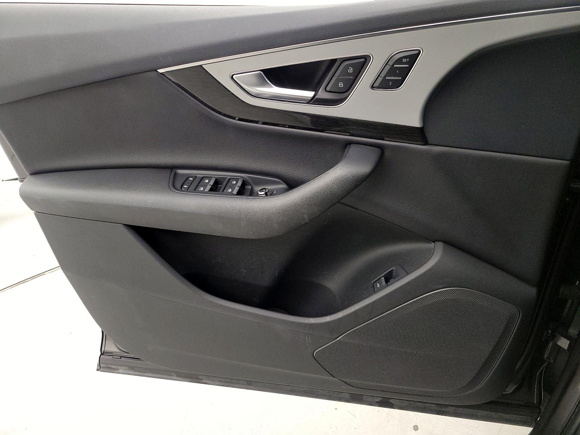 Thumbnail: 2019 Audi Q7 - 12