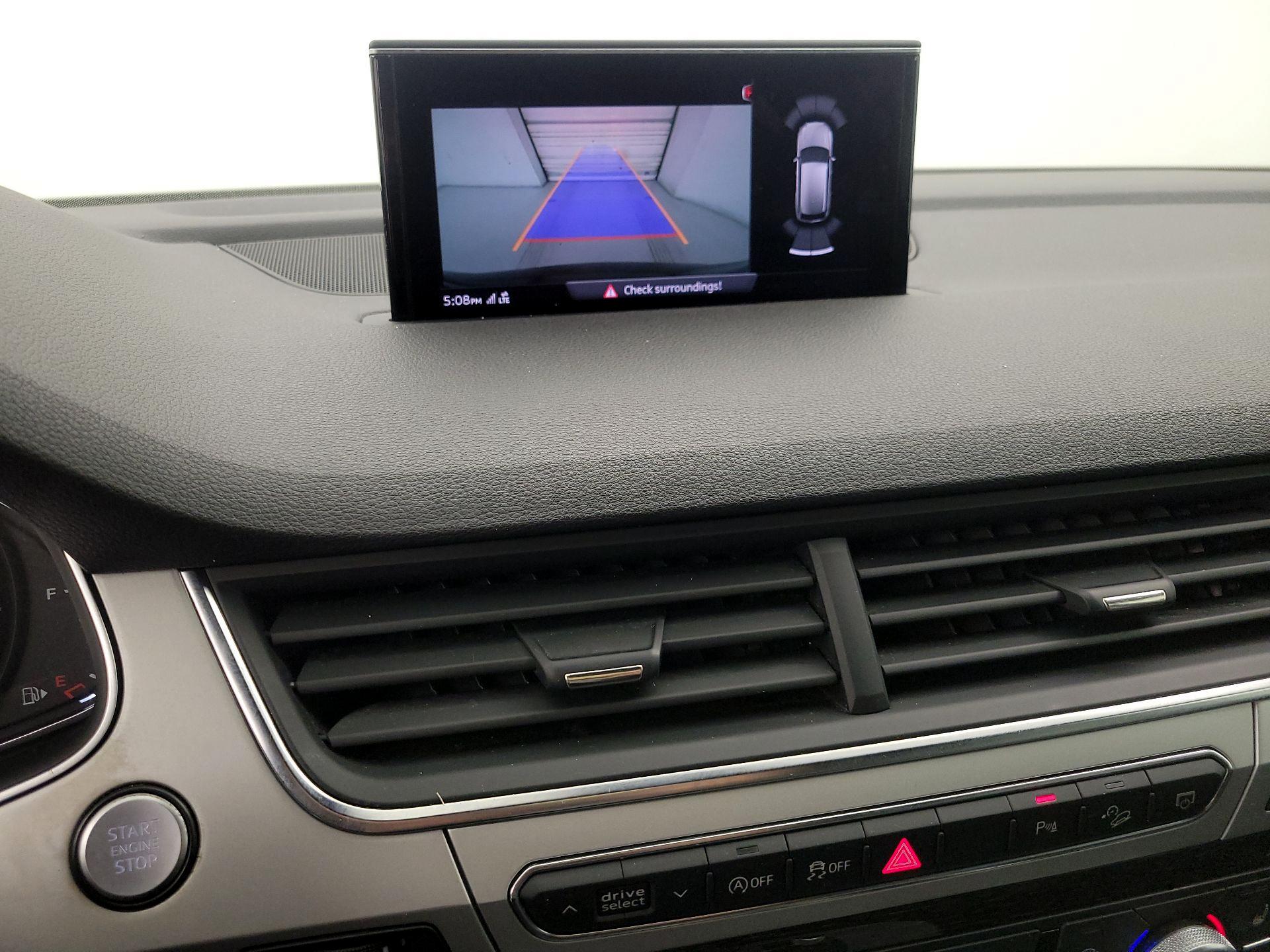 Thumbnail: 2019 Audi Q7 - 15