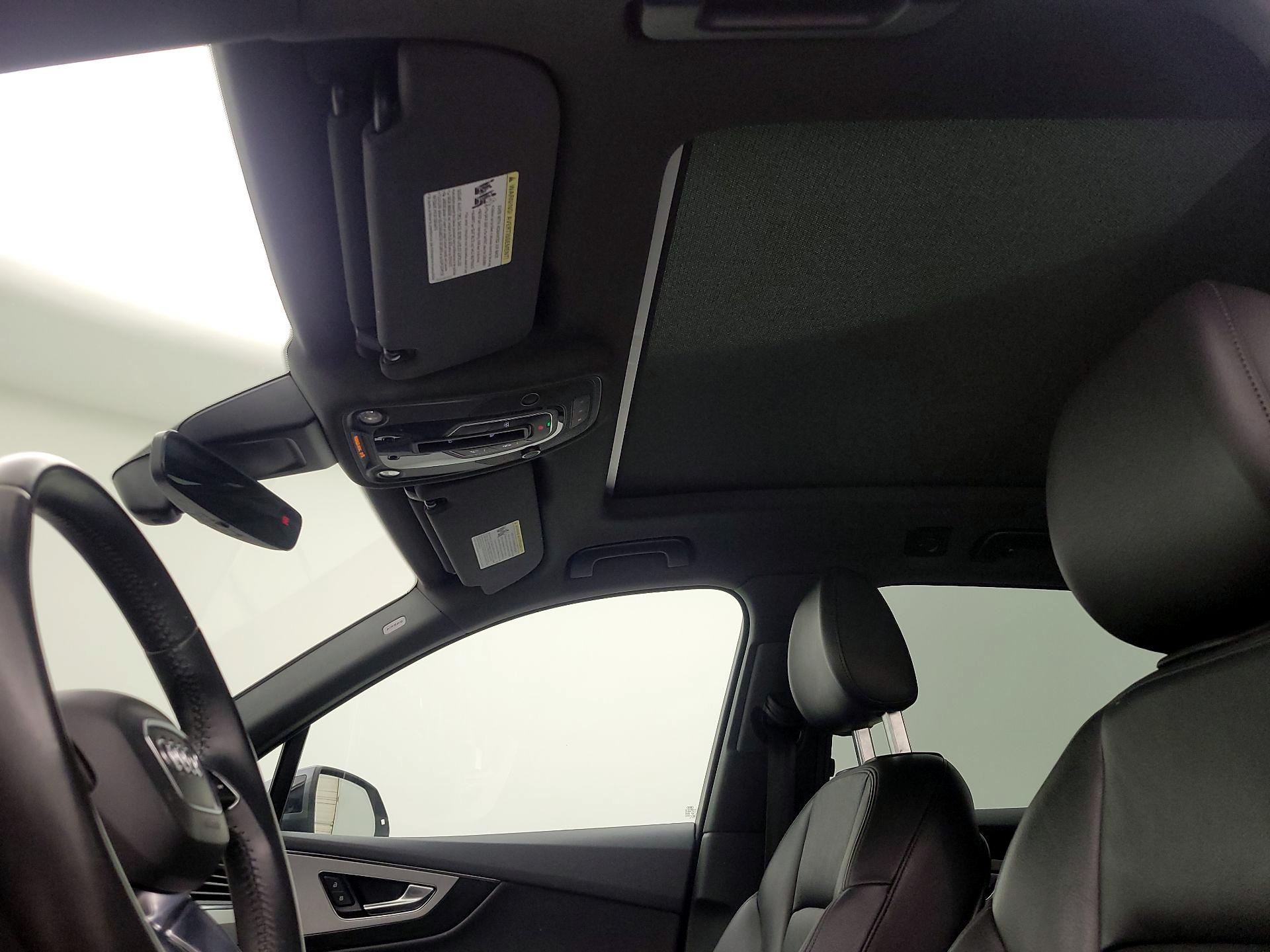 Thumbnail: 2019 Audi Q7 - 19