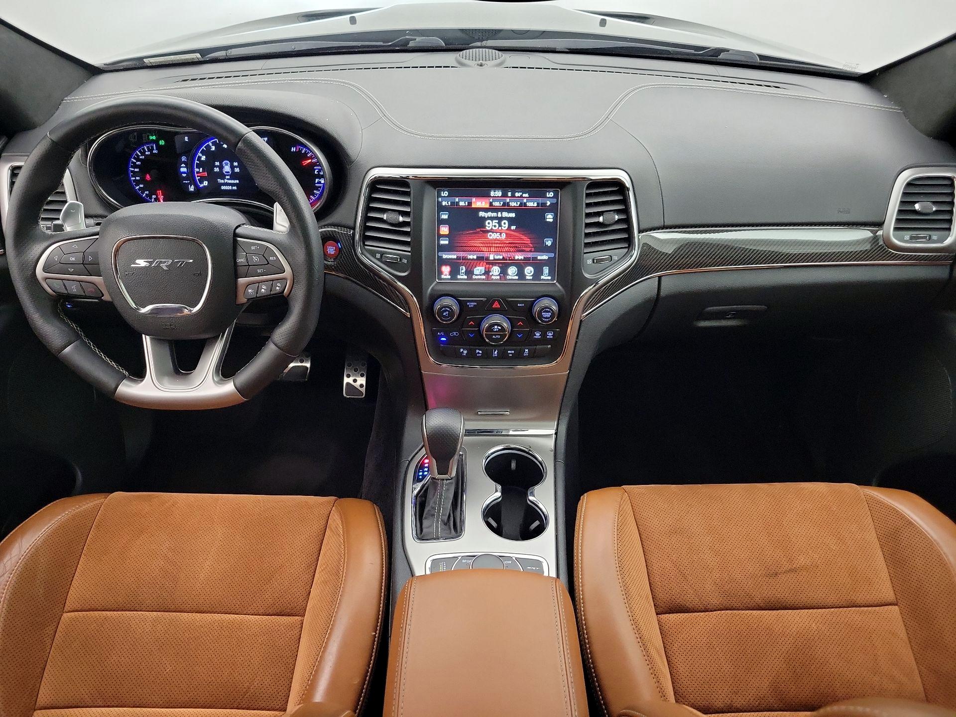 Thumbnail: 2017 Jeep Grand Cherokee - 9