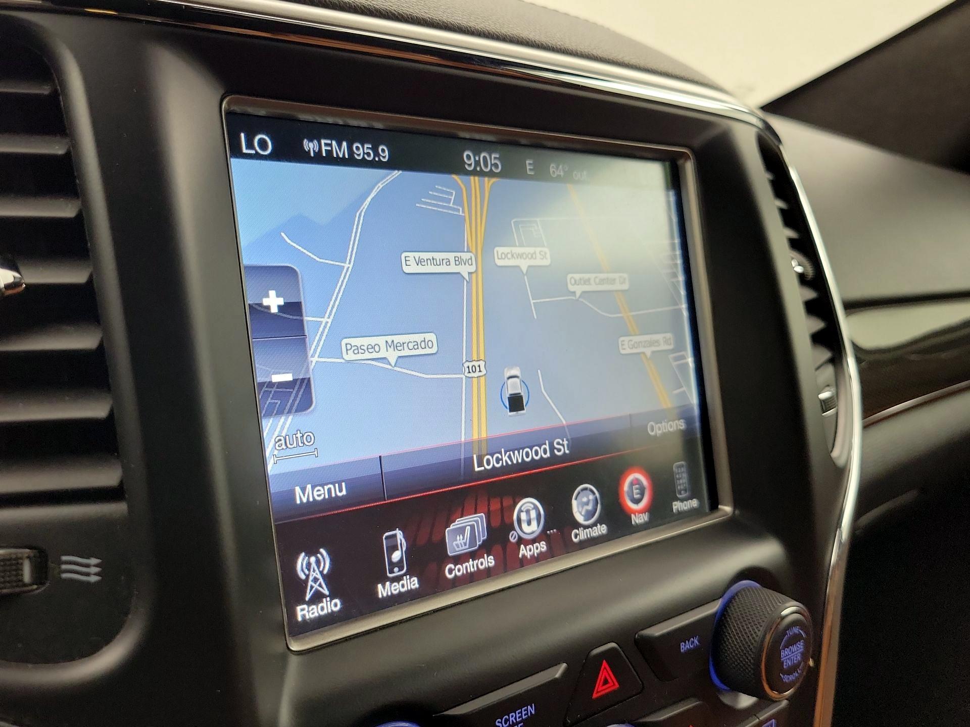 Thumbnail: 2017 Jeep Grand Cherokee - 14