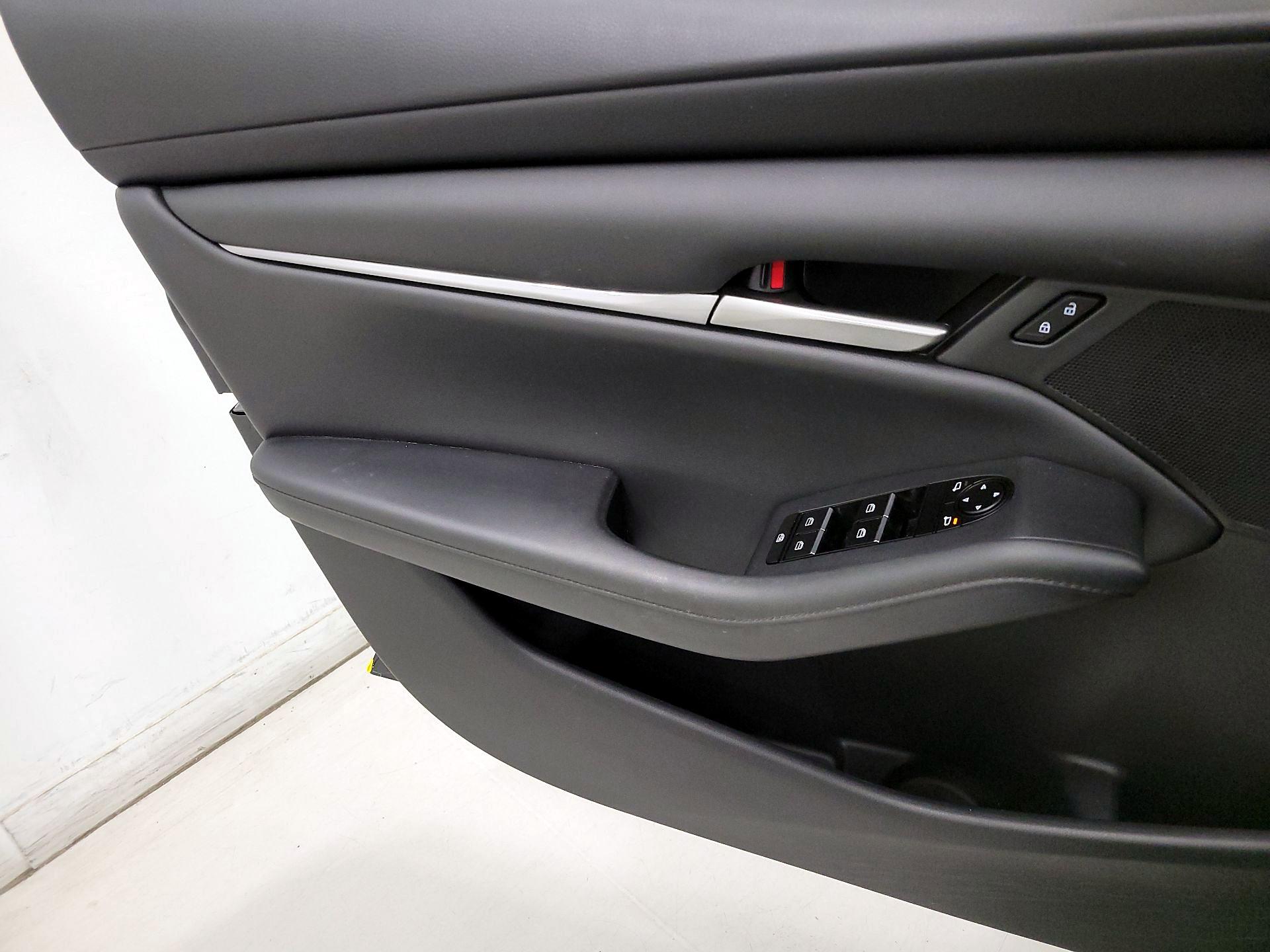 Thumbnail: 2022 Mazda Mazda3 - 12