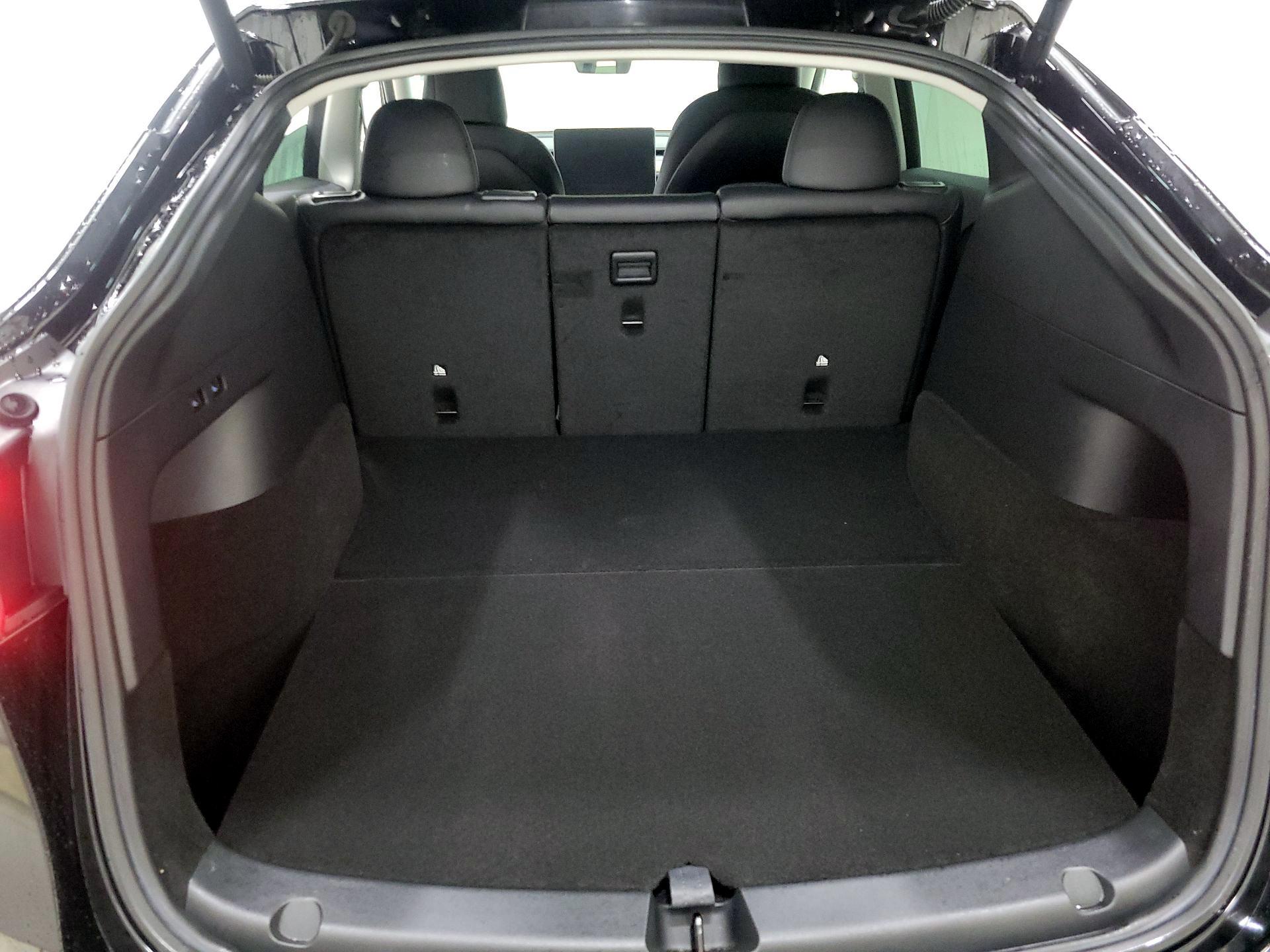 Thumbnail: 2022 Tesla Model Y - 20