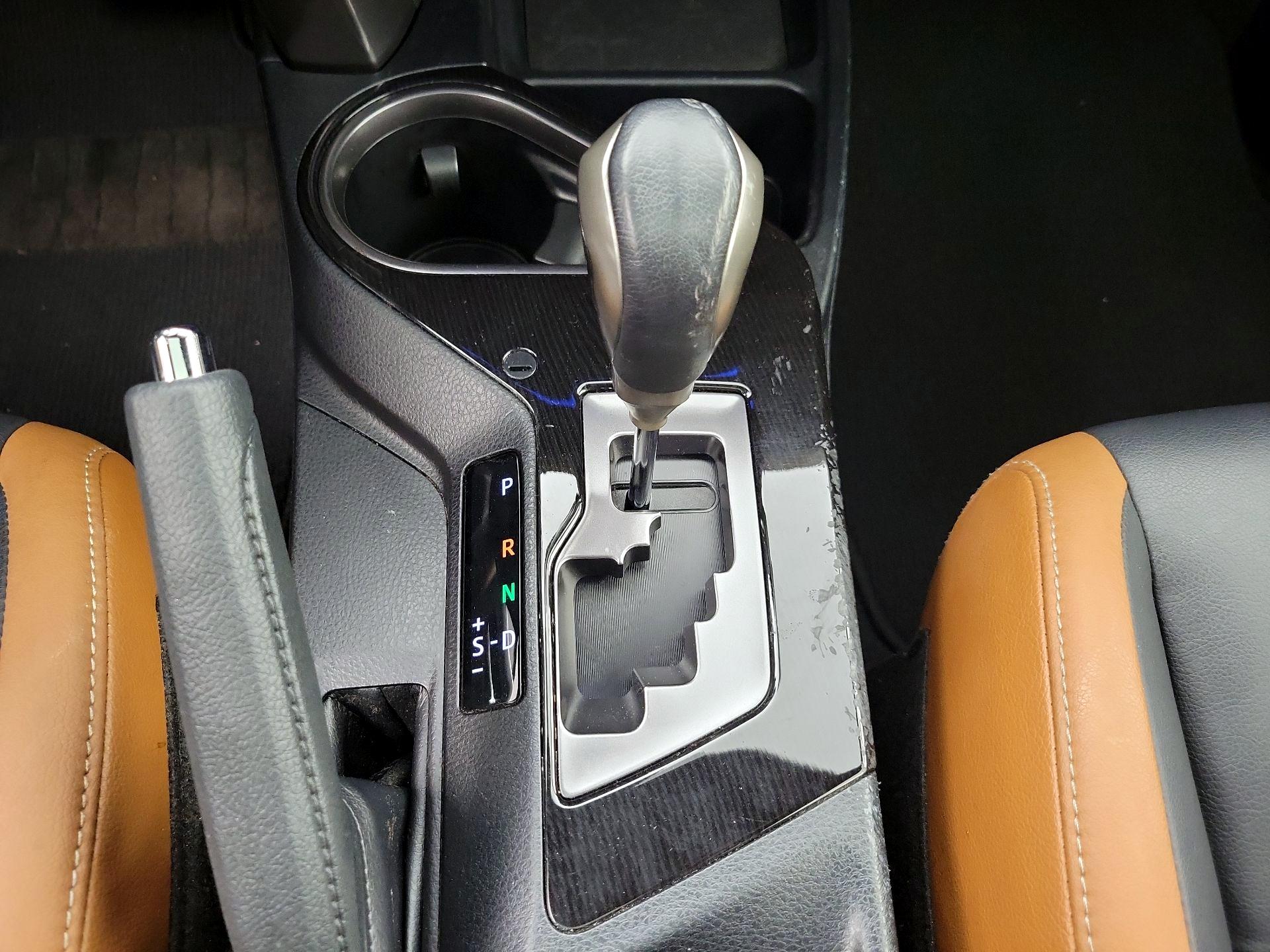 Thumbnail: 2018 Toyota RAV4 - 17