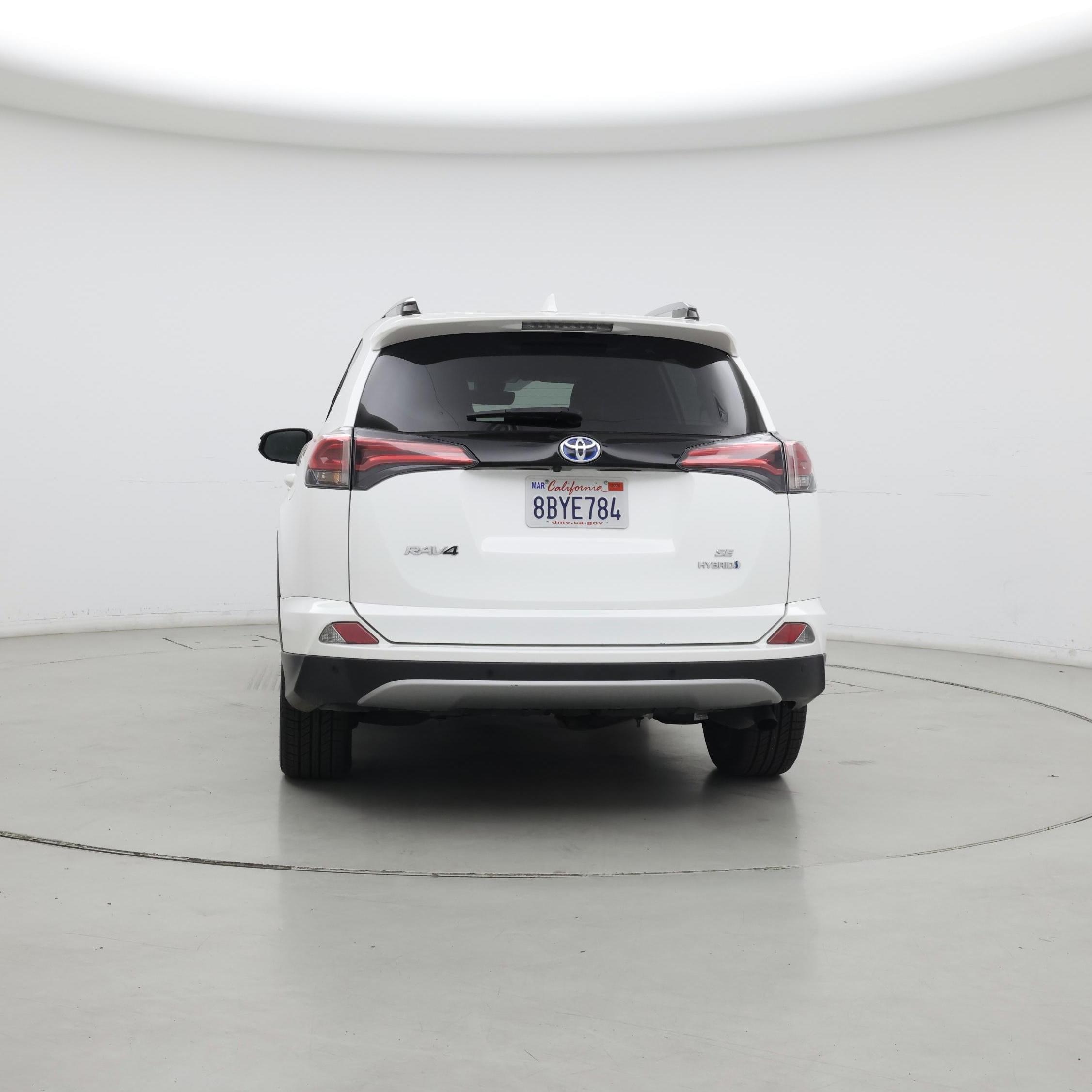 Thumbnail: 2018 Toyota RAV4 - 6