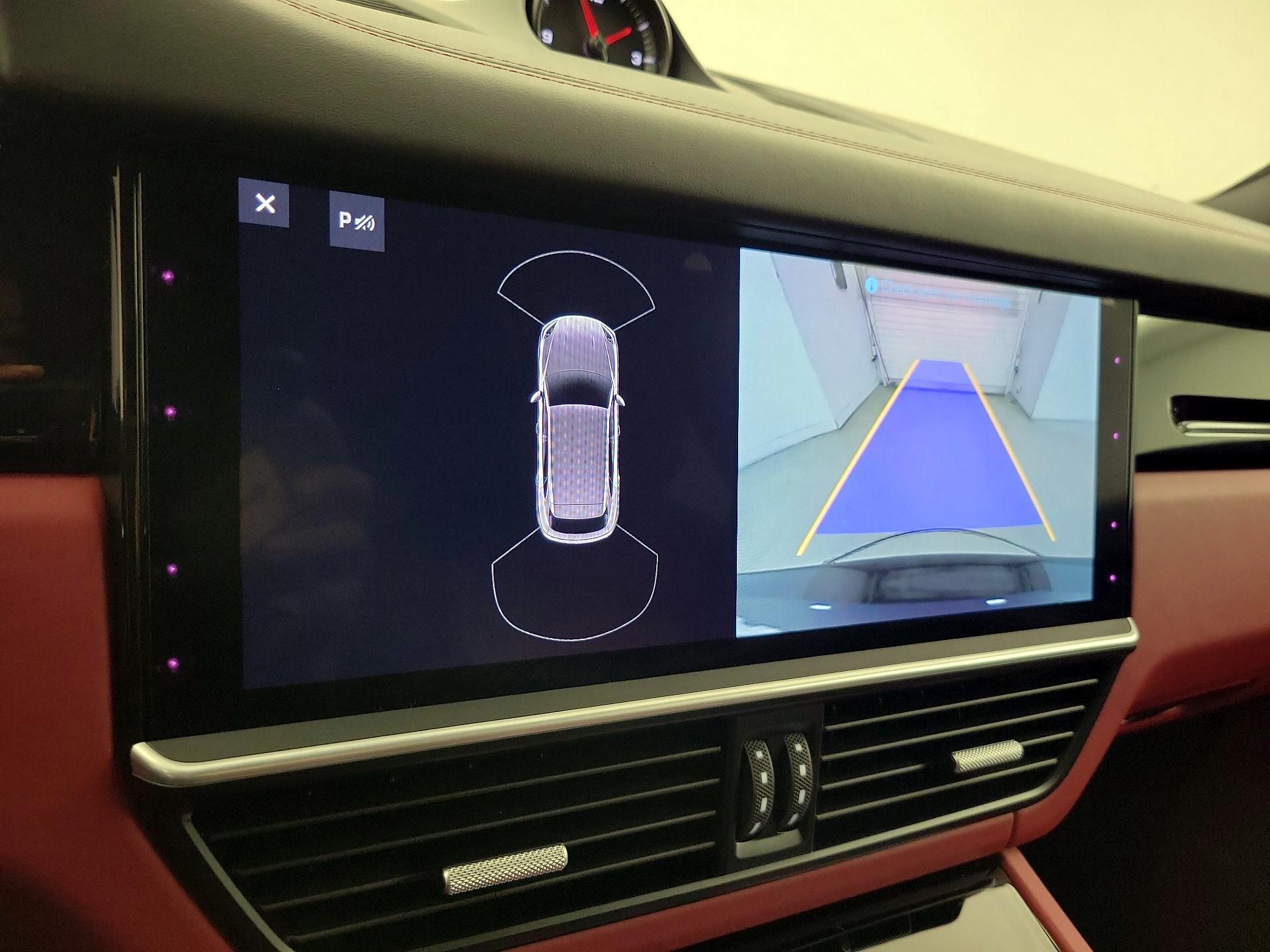 Thumbnail: 2019 Porsche Cayenne - 15