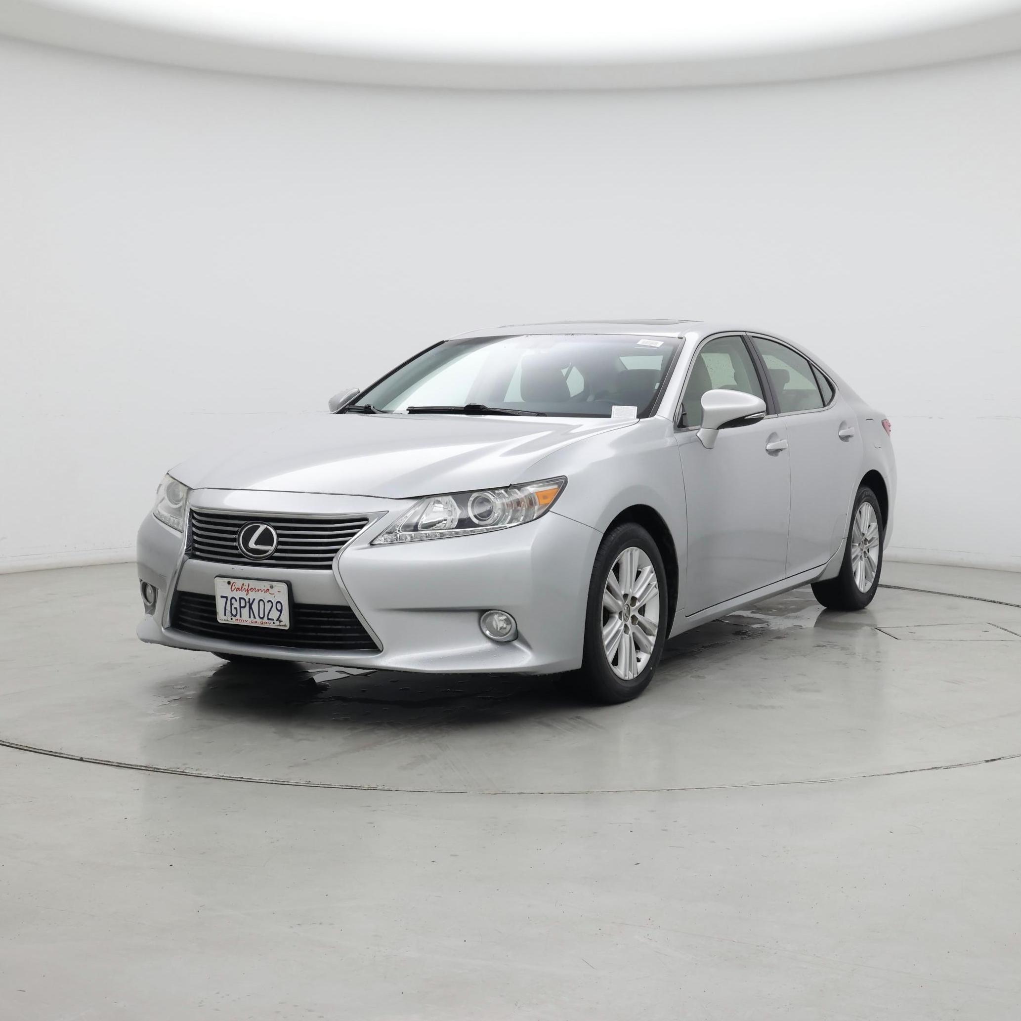 Thumbnail: 2014 Lexus ES - 4