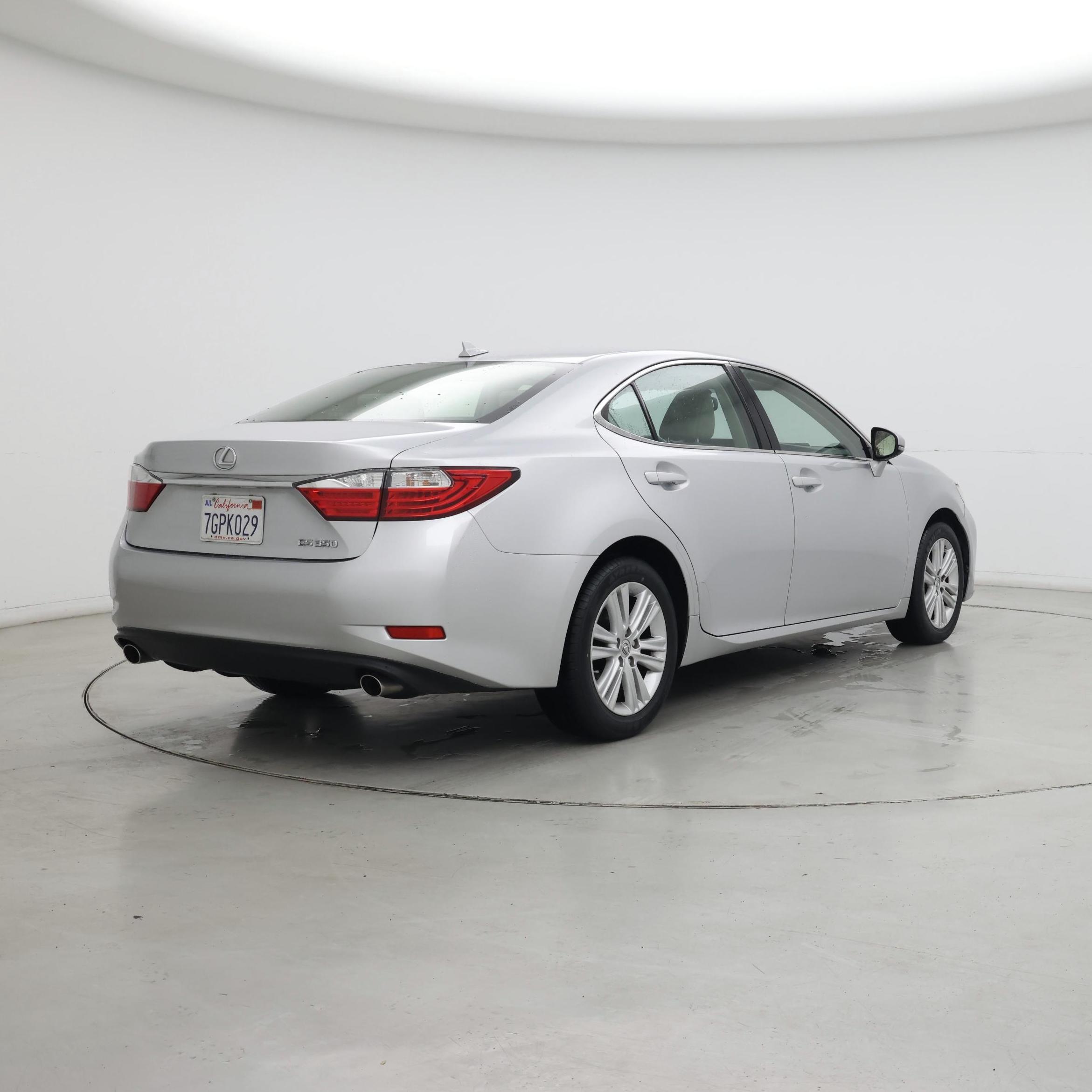 Thumbnail: 2014 Lexus ES - 8