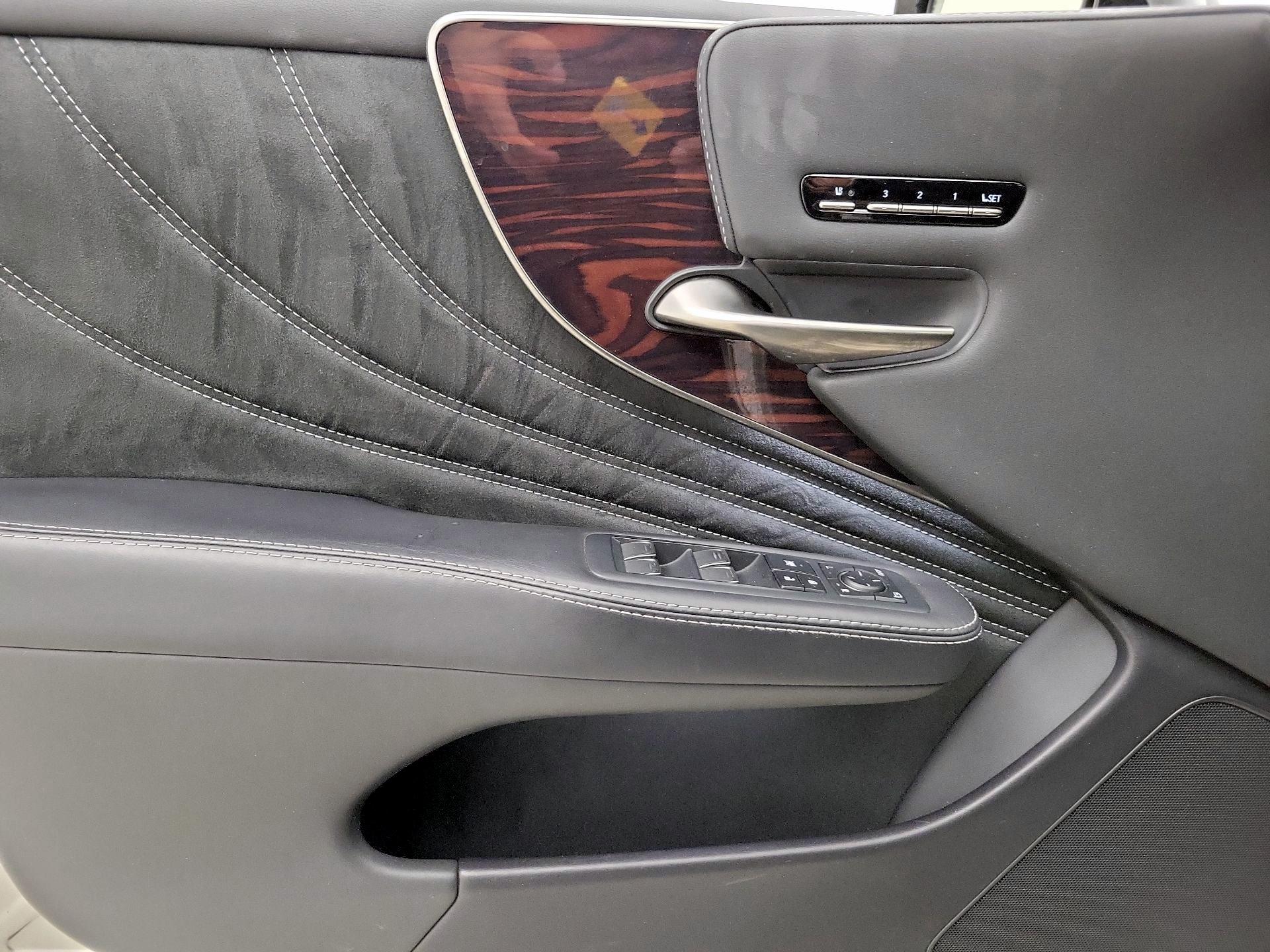 Thumbnail: 2018 Lexus LS - 12