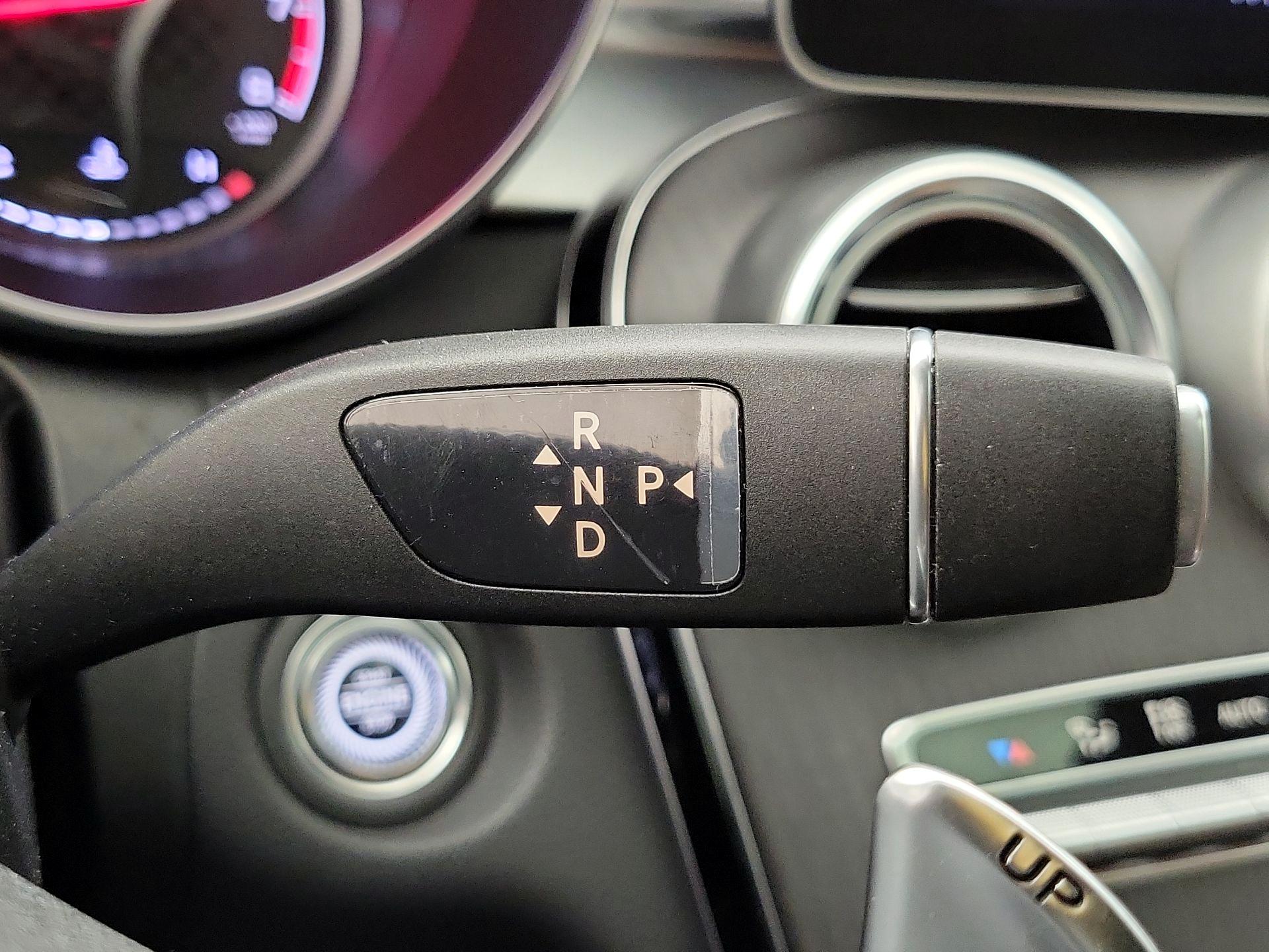 Thumbnail: 2019 Mercedes-Benz C-Class - 18