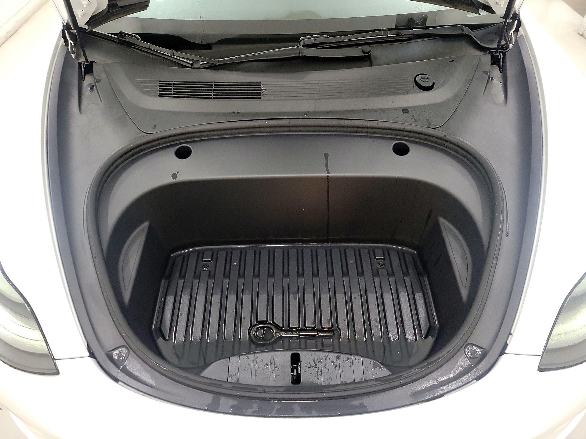 Thumbnail: 2022 Tesla Model 3 - 20