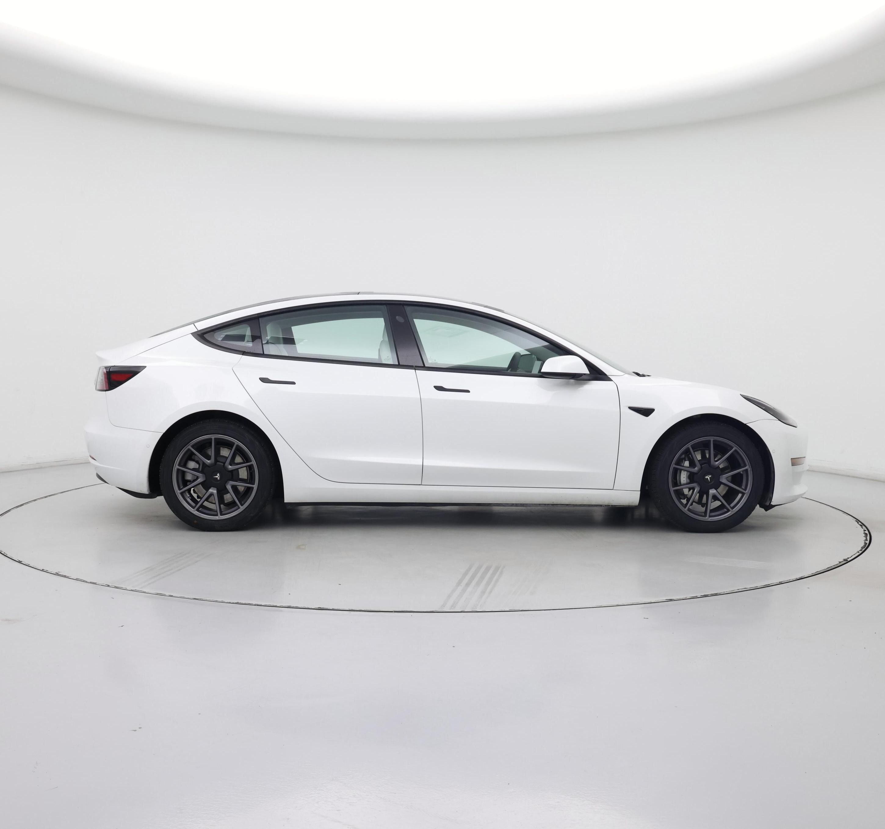 Thumbnail: 2022 Tesla Model 3 - 7