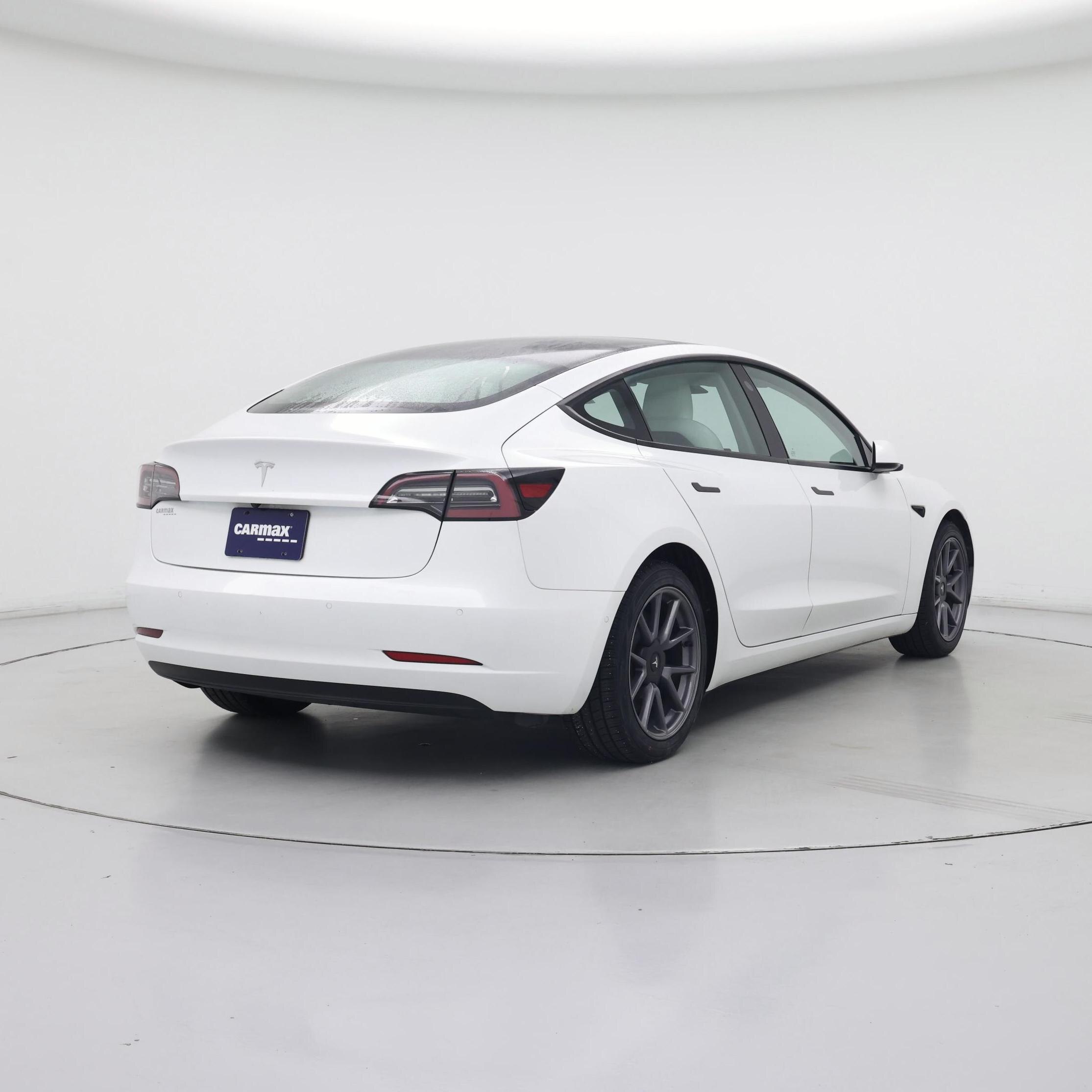 Thumbnail: 2022 Tesla Model 3 - 8