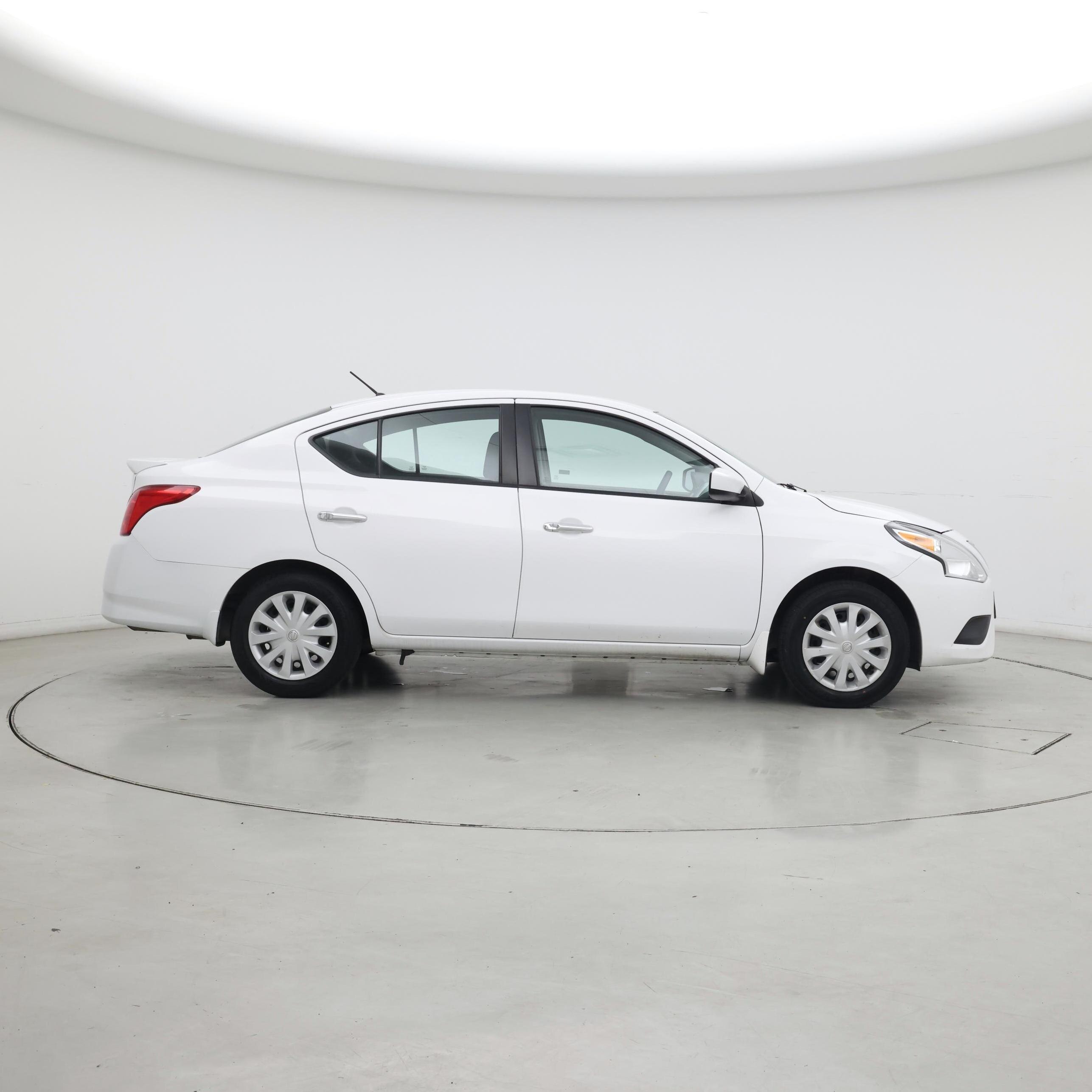 Thumbnail: 2017 Nissan Versa - 7