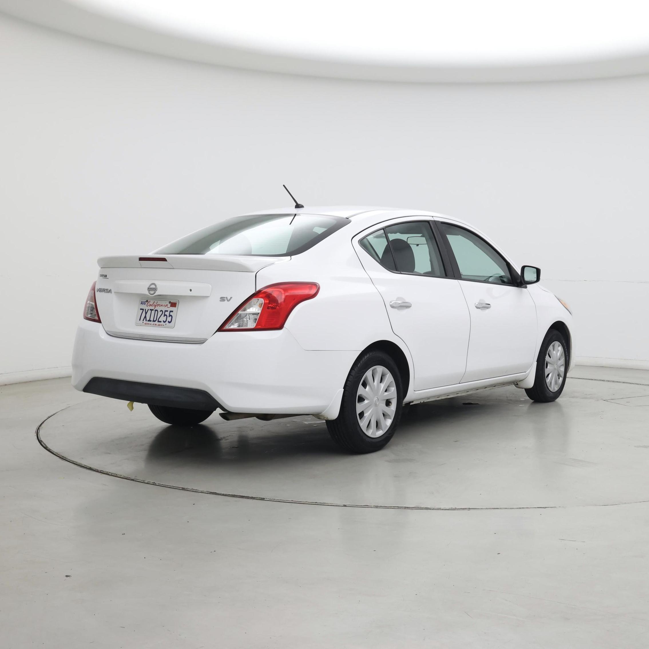 Thumbnail: 2017 Nissan Versa - 8