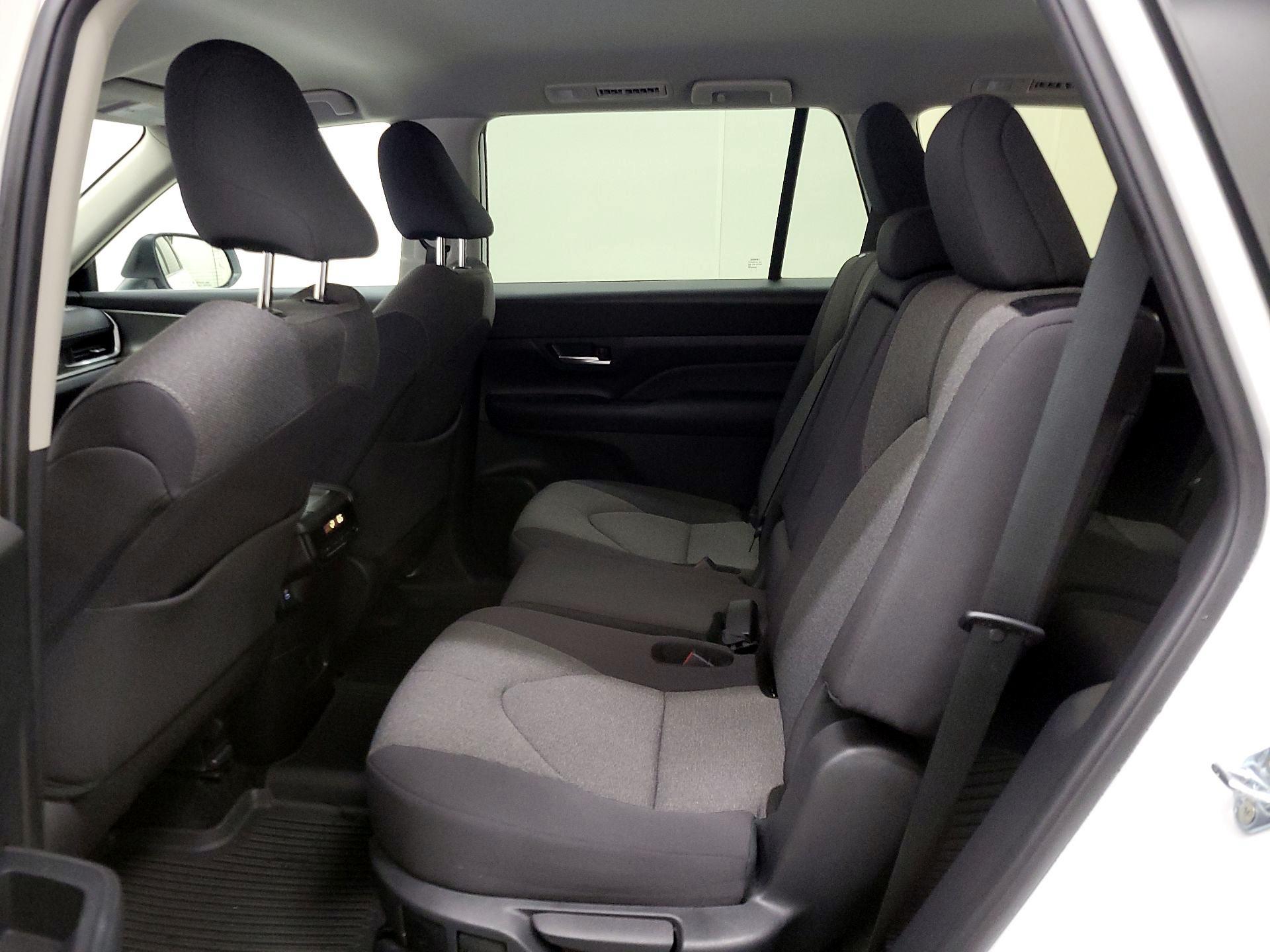 Thumbnail: 2025 Toyota Grand Highlander - 19