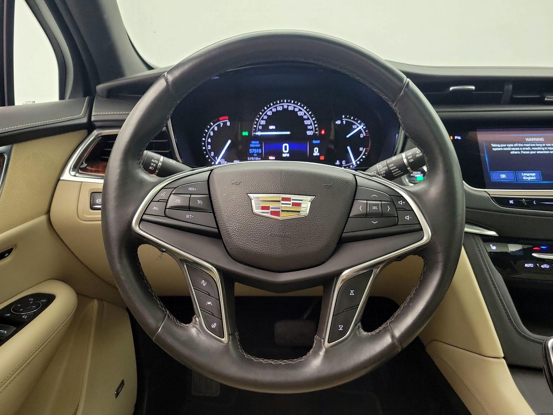 Thumbnail: 2017 Cadillac XT5 - 10