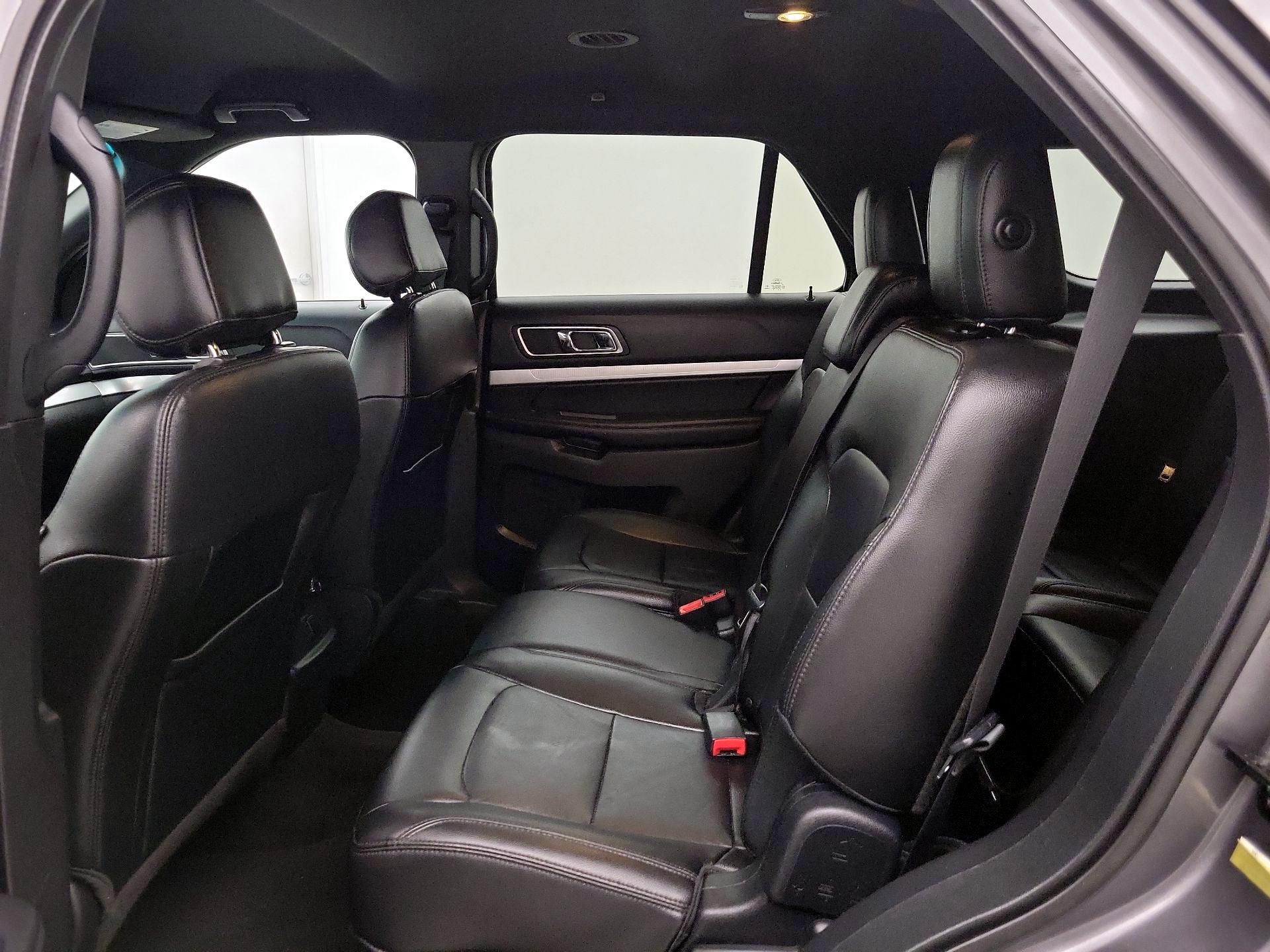 Thumbnail: 2016 Ford Explorer - 20