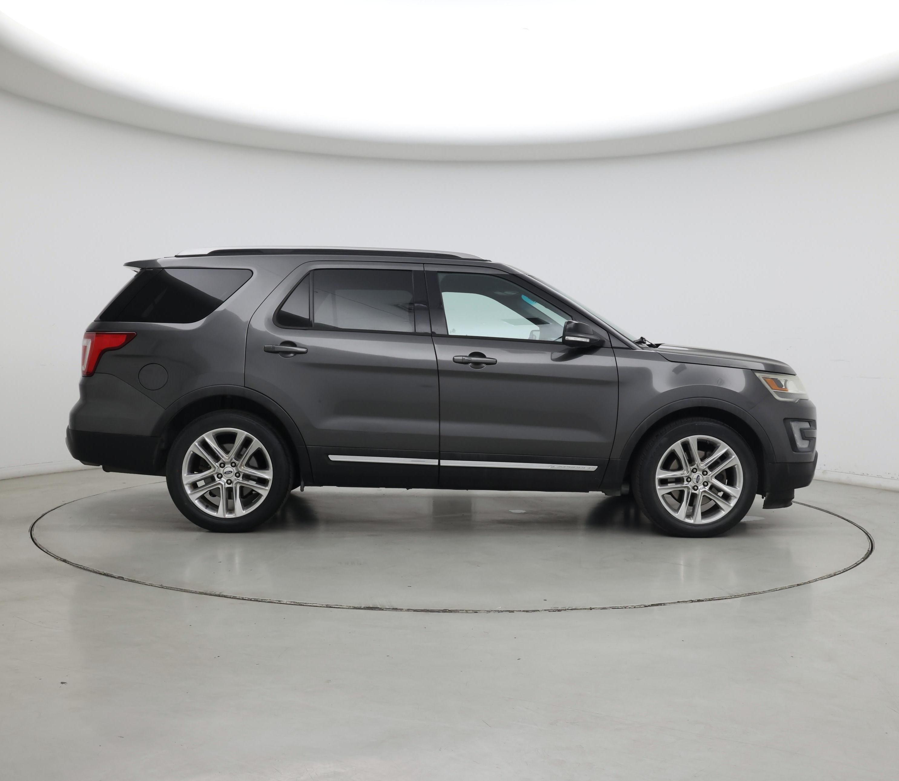 Thumbnail: 2016 Ford Explorer - 7
