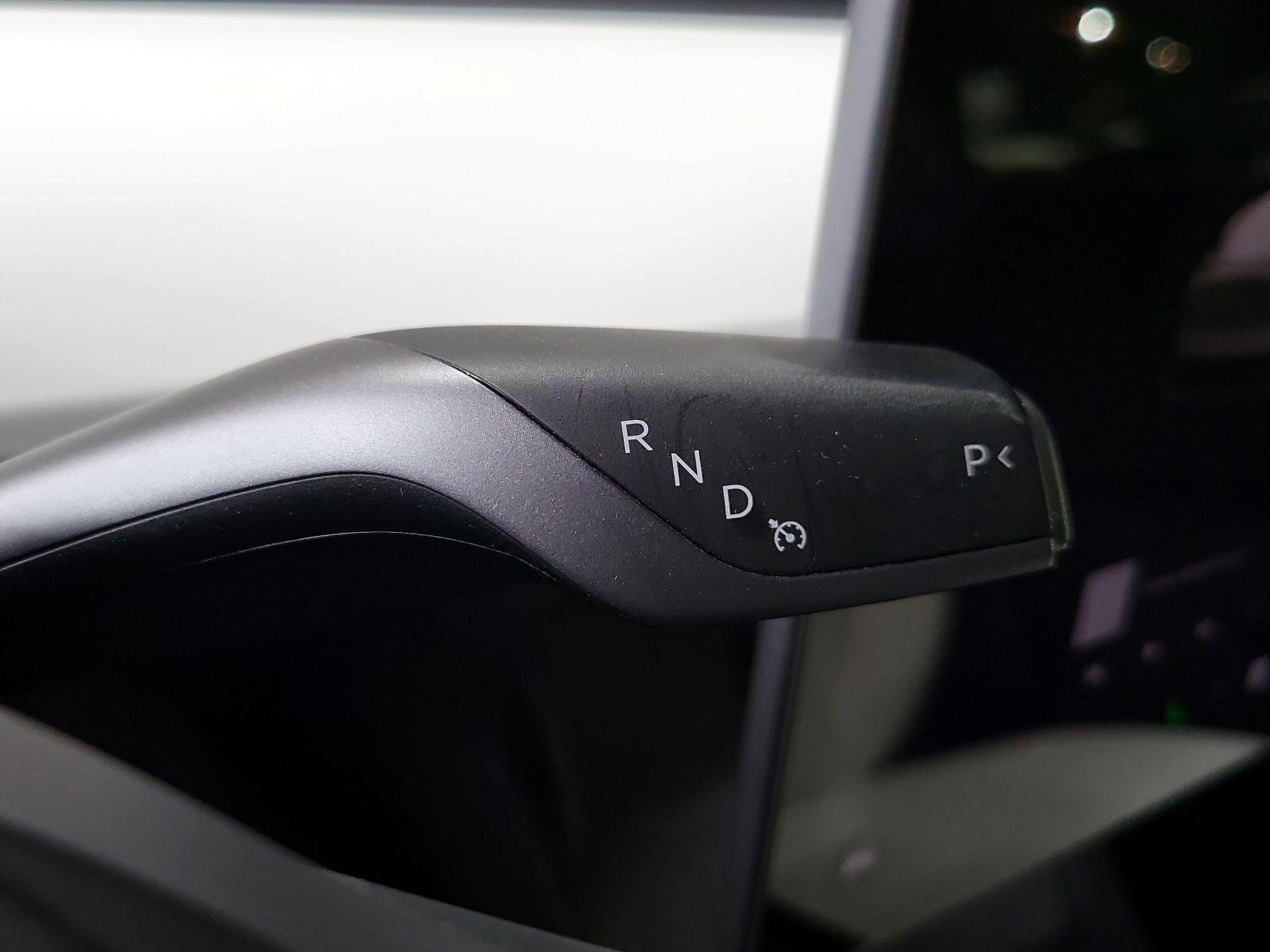 Thumbnail: 2022 Tesla Model Y - 17