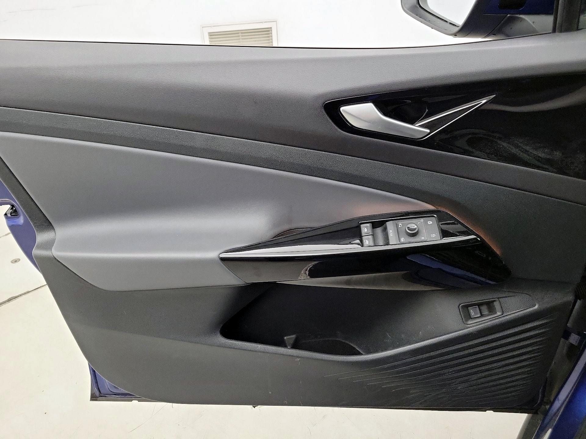 Thumbnail: 2021 Volkswagen ID.4 - 12