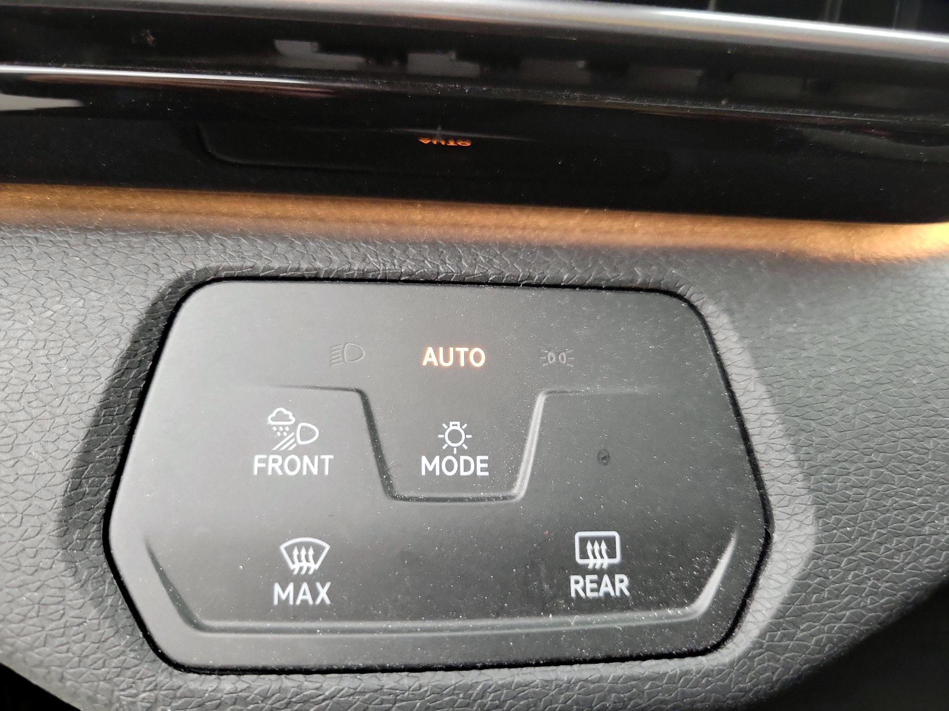 Thumbnail: 2021 Volkswagen ID.4 - 13