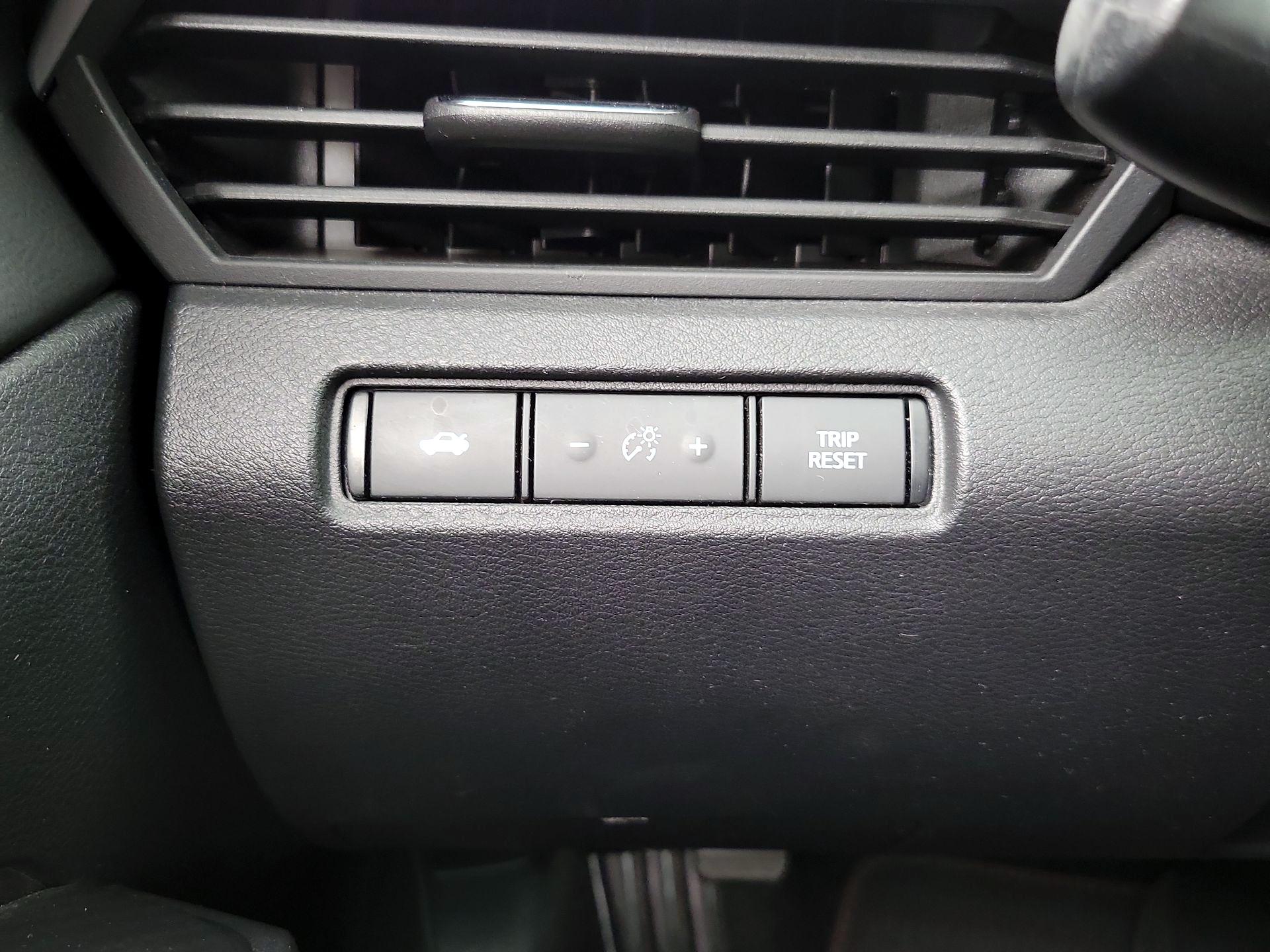 Thumbnail: 2019 Nissan Altima - 13