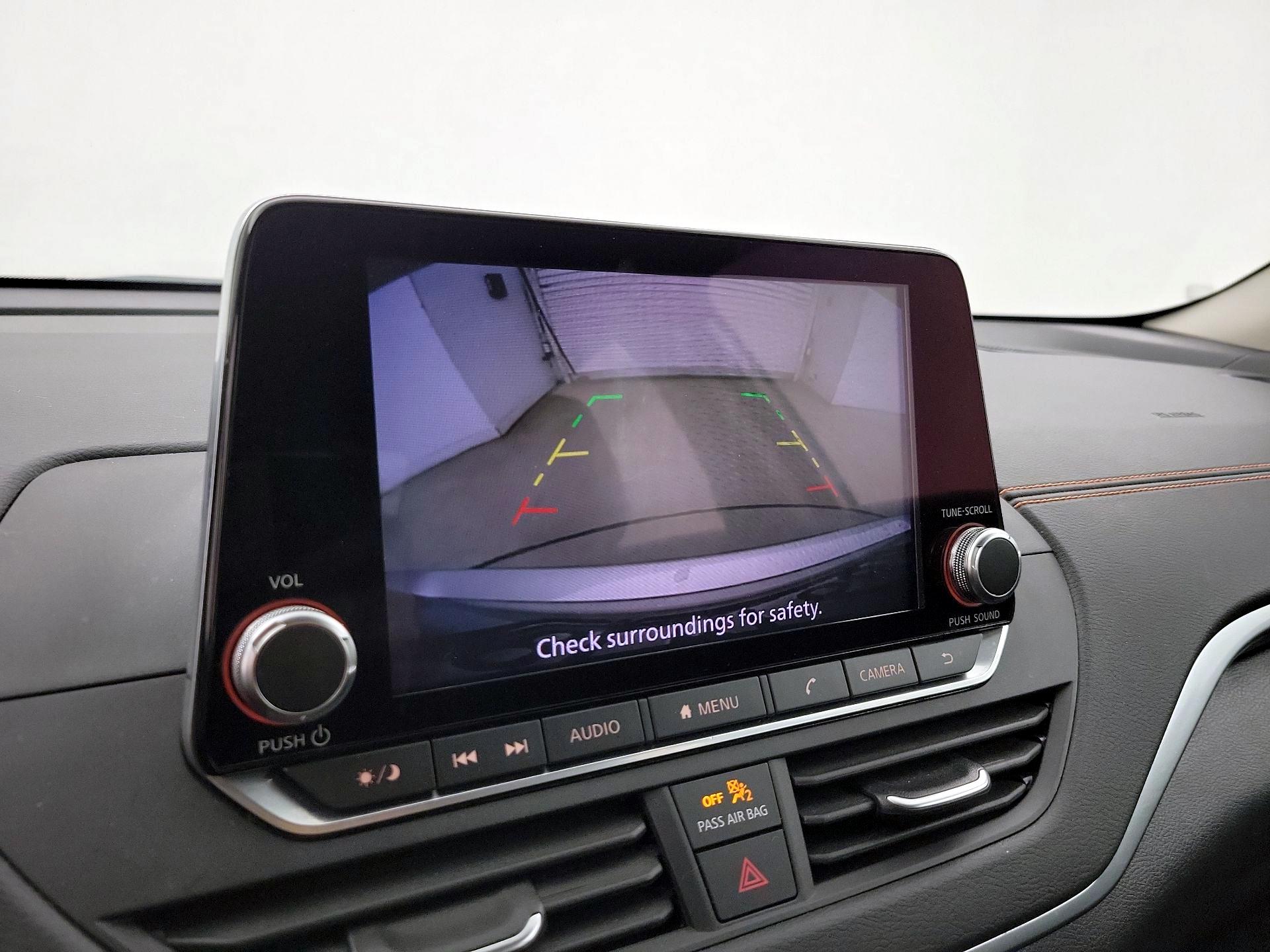 Thumbnail: 2019 Nissan Altima - 14