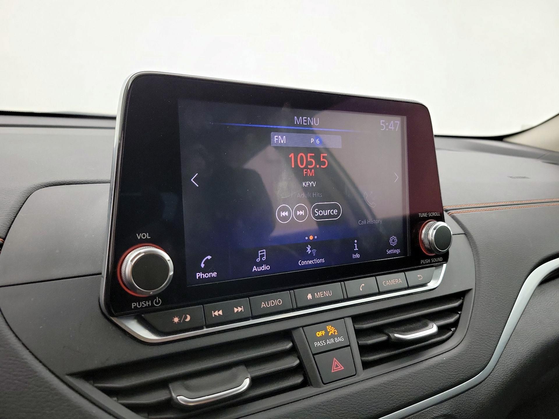 Thumbnail: 2019 Nissan Altima - 15