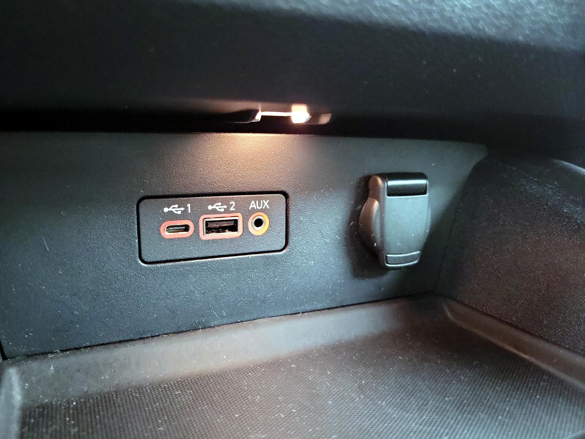 Thumbnail: 2019 Nissan Altima - 18