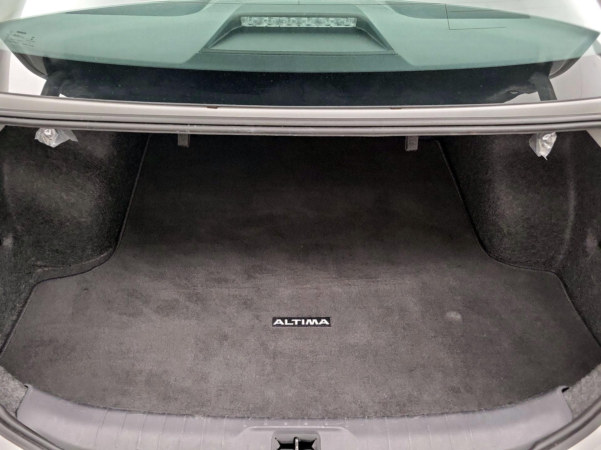 Thumbnail: 2019 Nissan Altima - 20