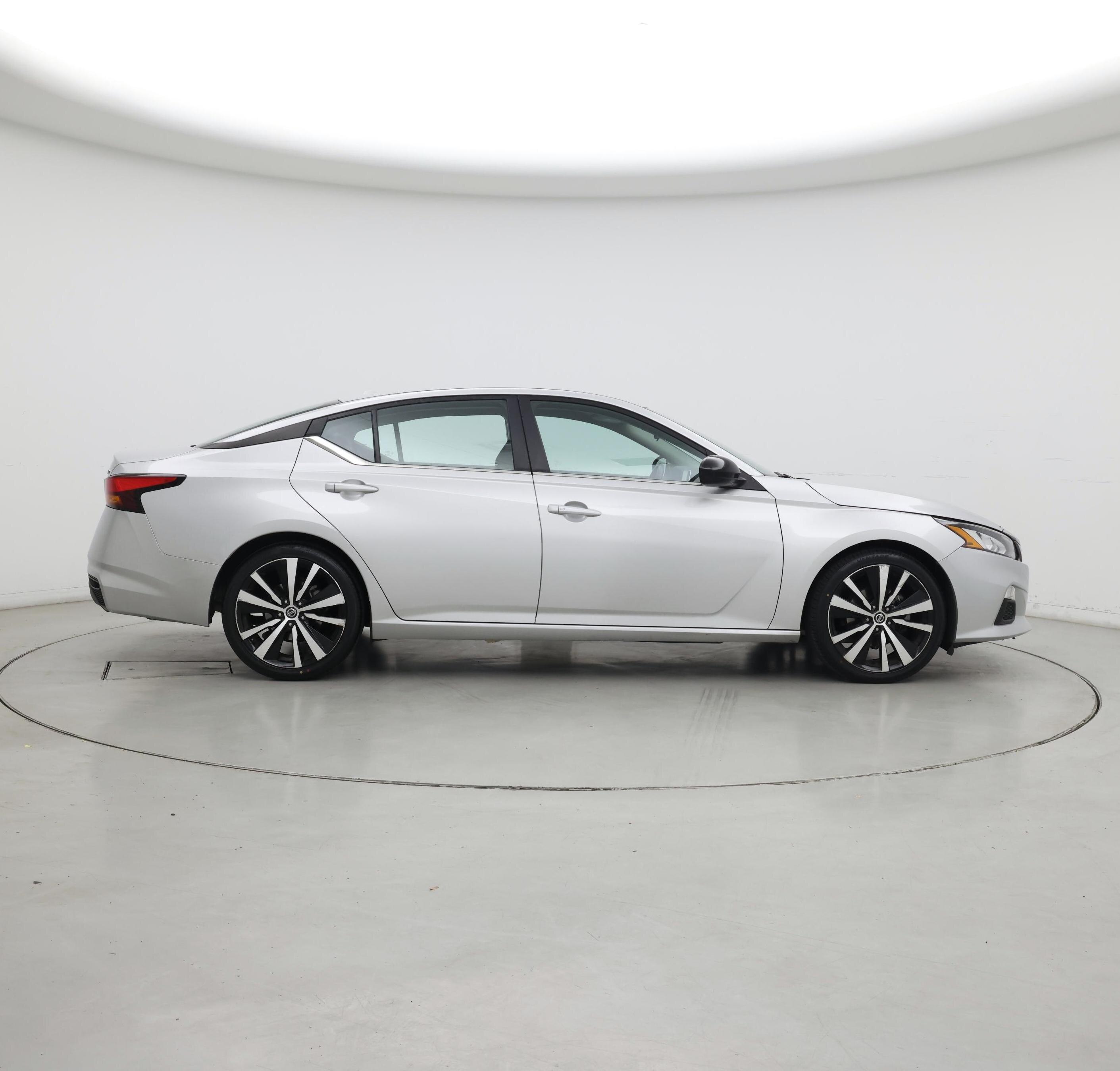 Thumbnail: 2019 Nissan Altima - 7