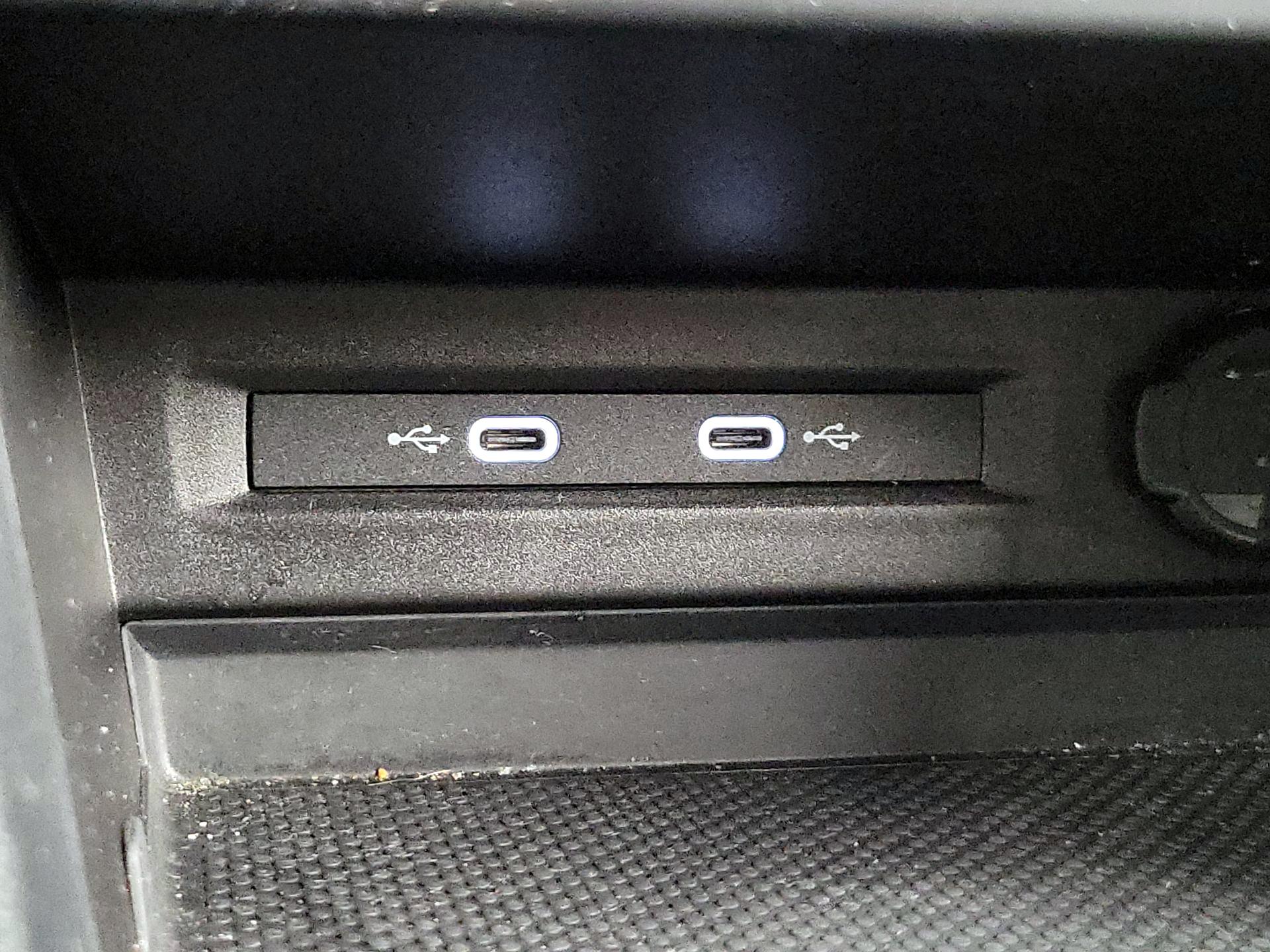 Thumbnail: 2022 Volkswagen Taos - 18