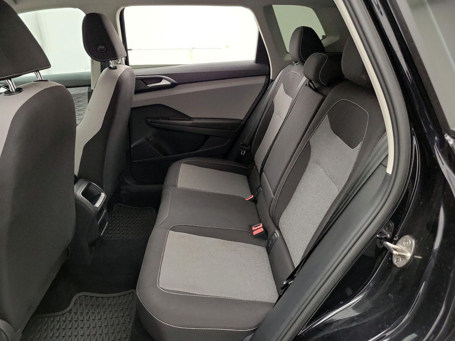 Thumbnail: 2022 Volkswagen Taos - 19