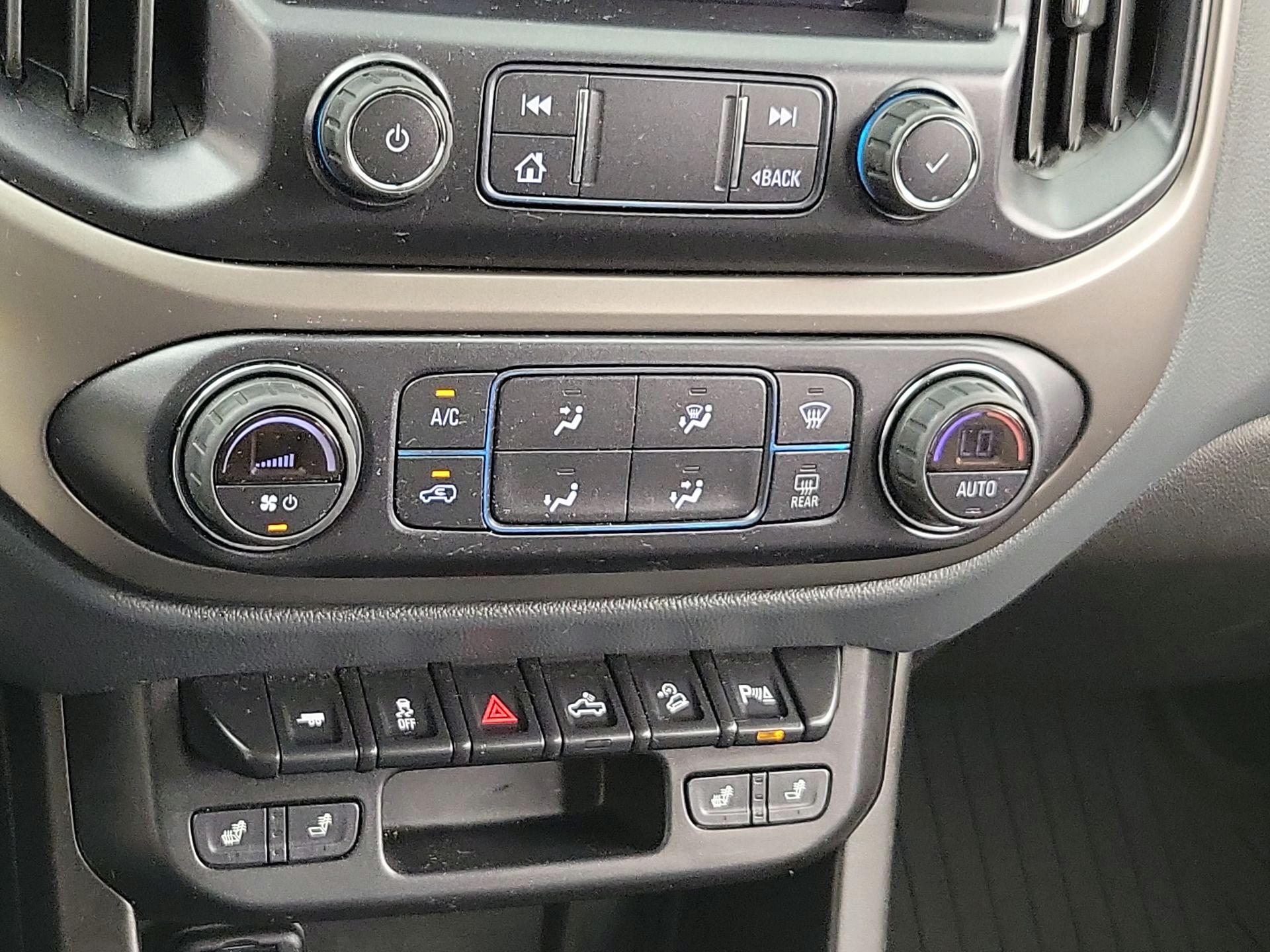 Thumbnail: 2021 Chevrolet Colorado - 17